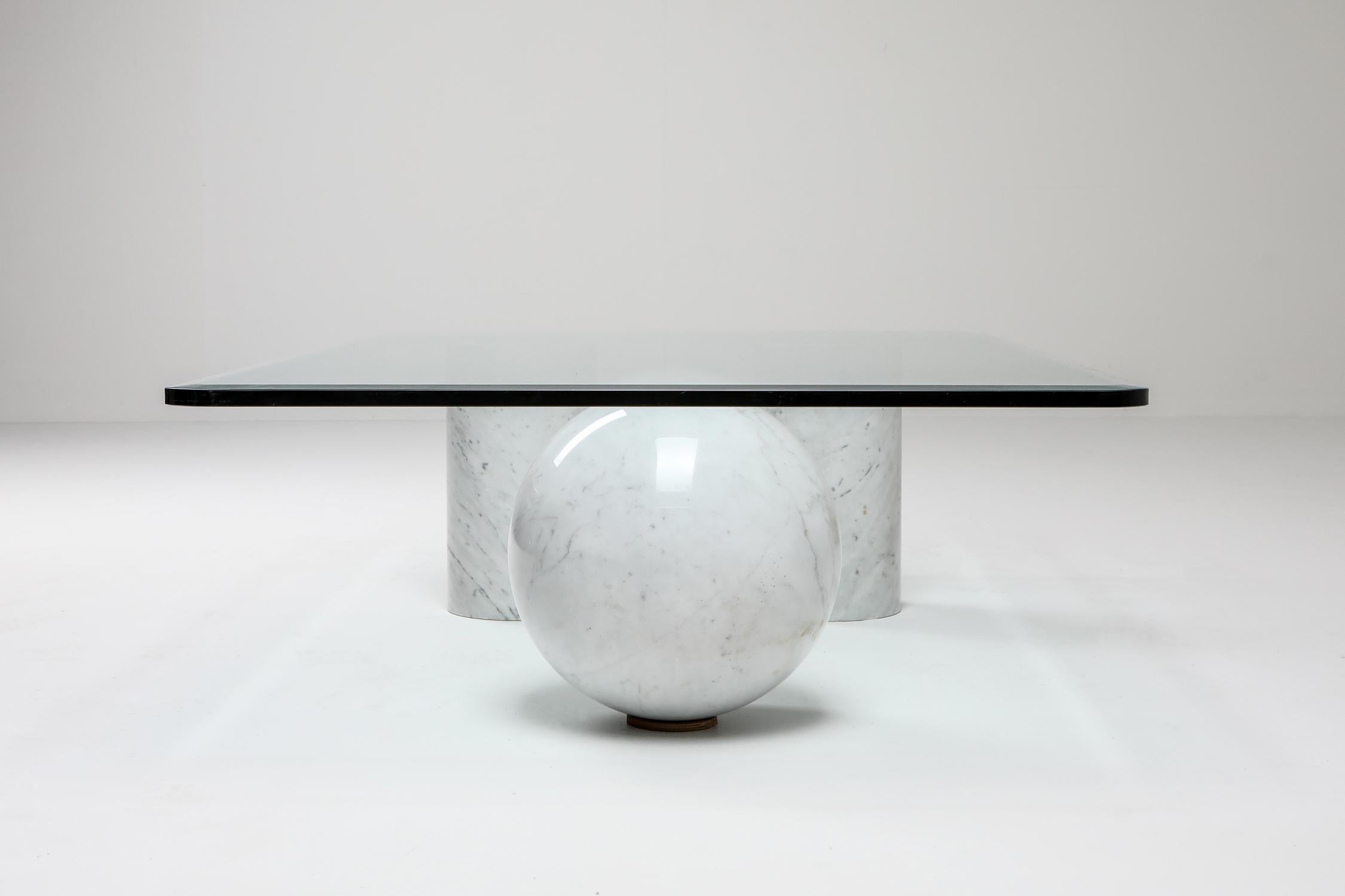 European Italian White Marble Coffee Table by Massimo Vignelli