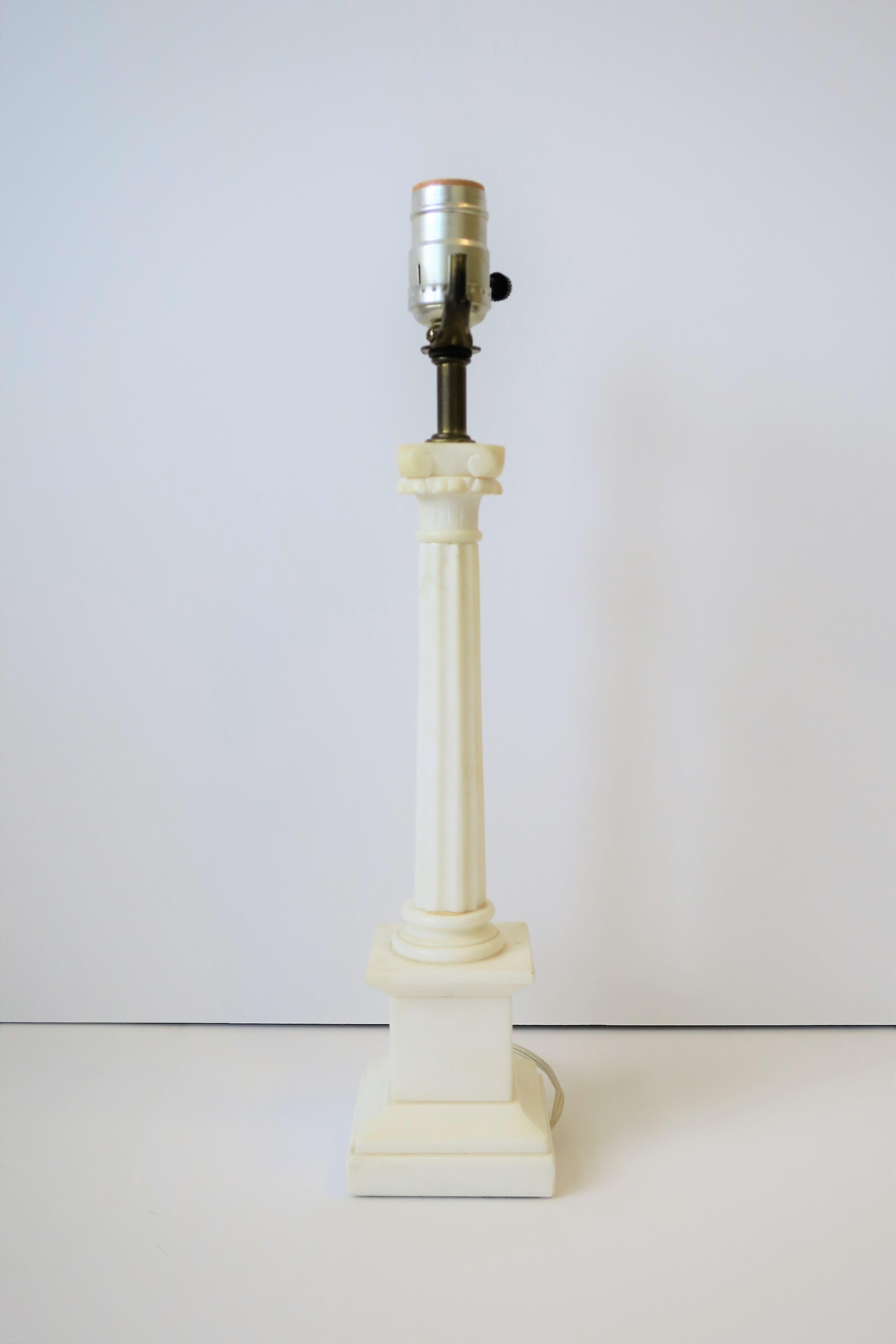 Italian White Marble Column Pillar Neoclassical Style Desk or Table Lamp For Sale 4