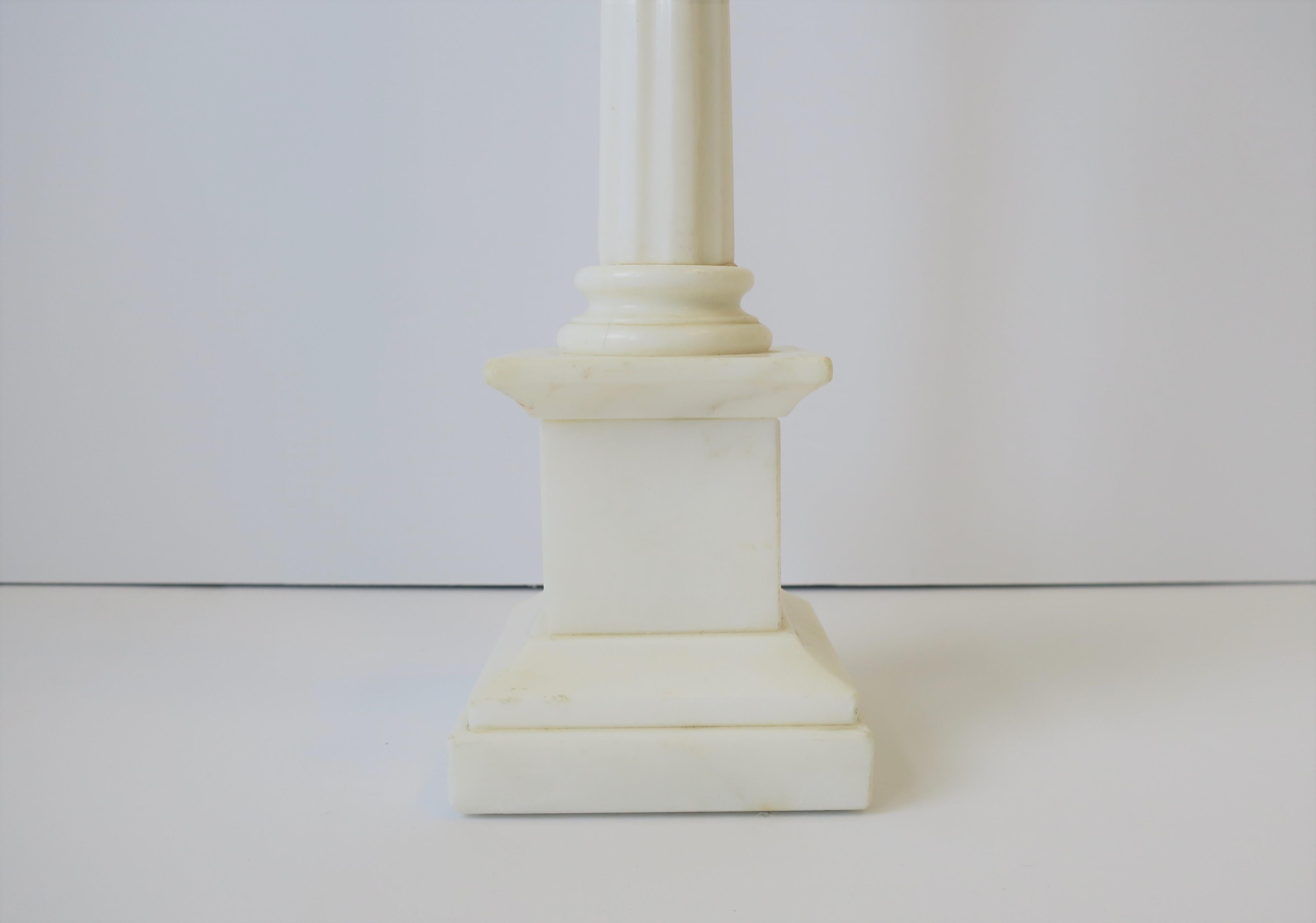 Italian White Marble Column Pillar Neoclassical Style Desk or Table Lamp For Sale 2