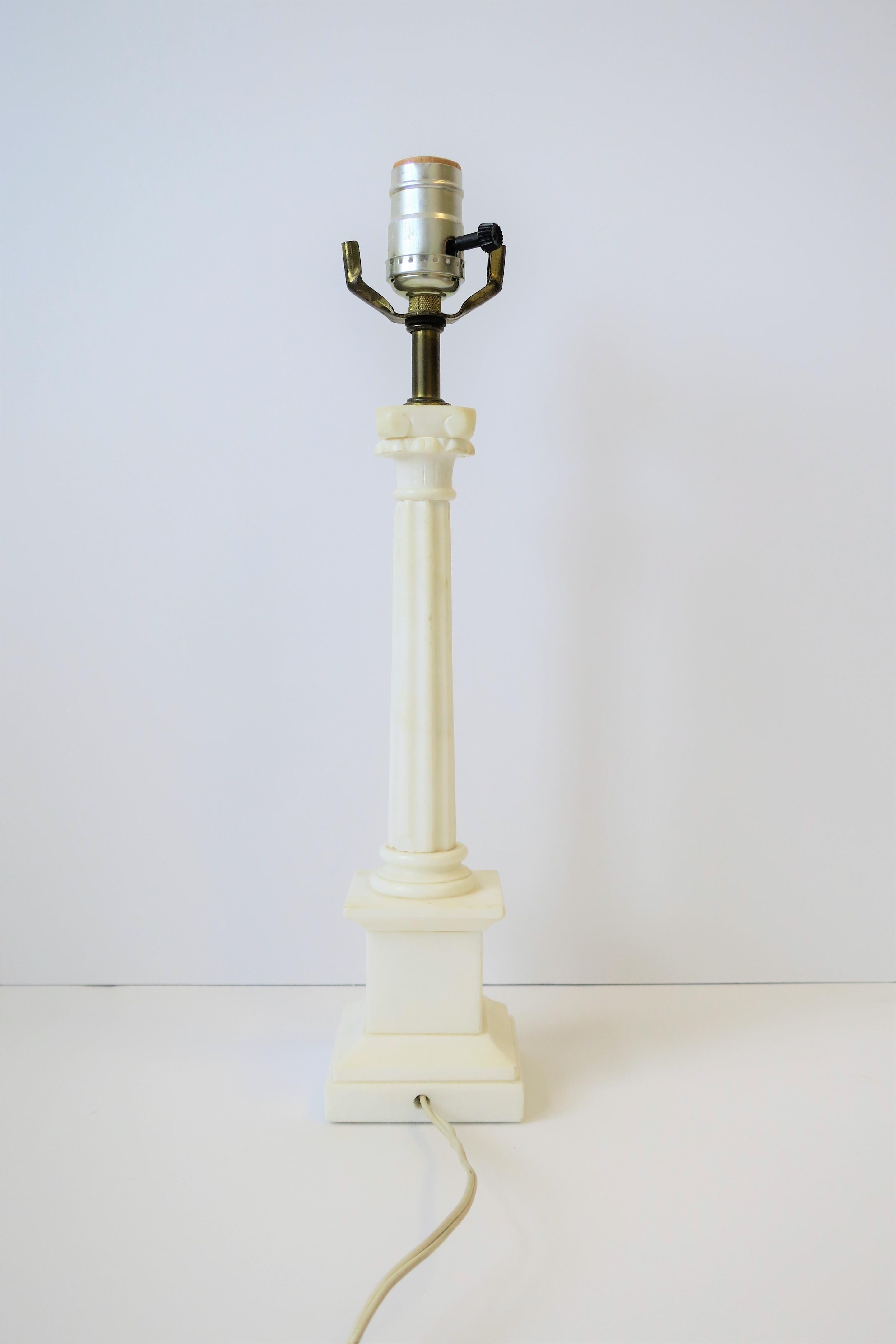 Italian White Marble Column Pillar Neoclassical Style Desk or Table Lamp For Sale 5