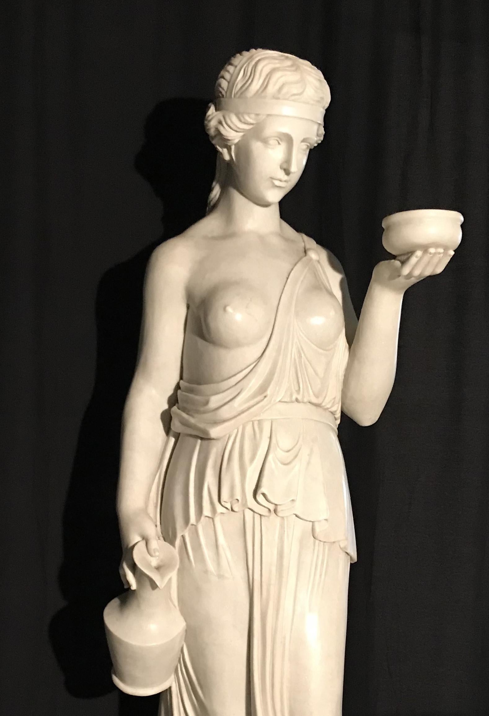 Italian White Marble Neoclassical Sculpture of Goddess Hebe after Thorvaldsen In New Condition For Sale In Rome, IT