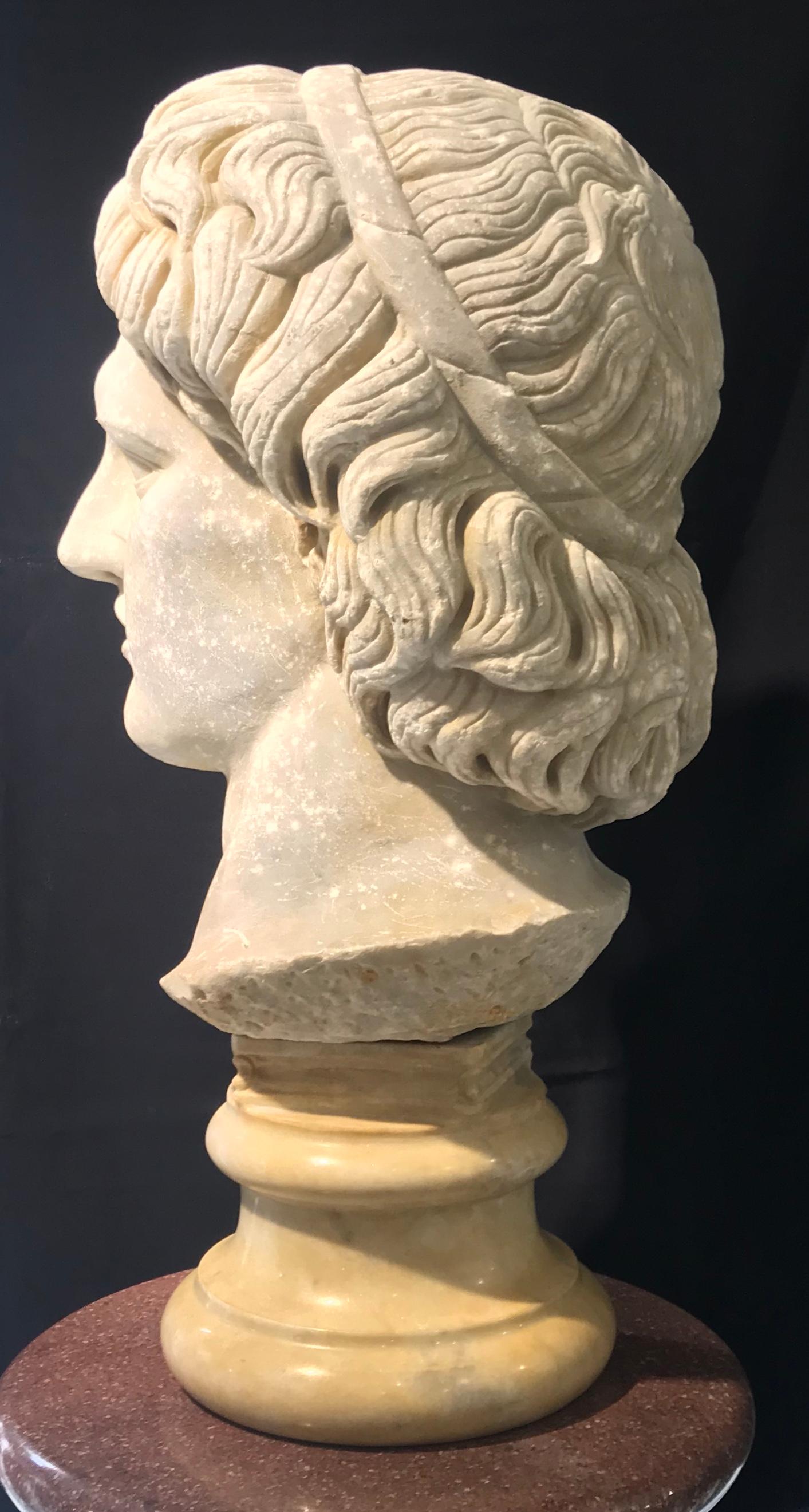 Italian White Marble Sculpture of Alexander The Great Classical Greek  In Excellent Condition In Roma, IT