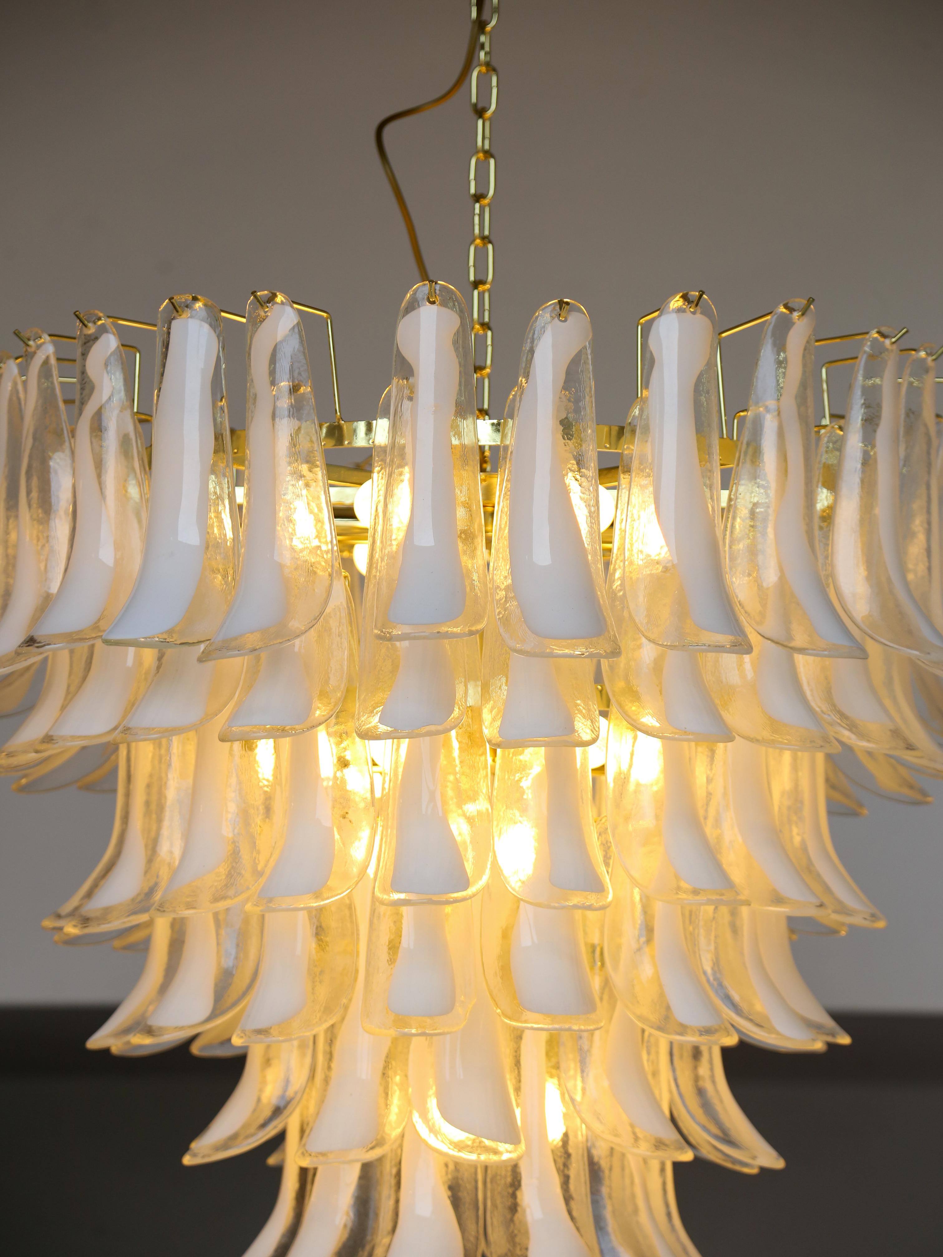 Mid-Century Modern White Murano Glass Chandelier by Lumini Collections For Sale