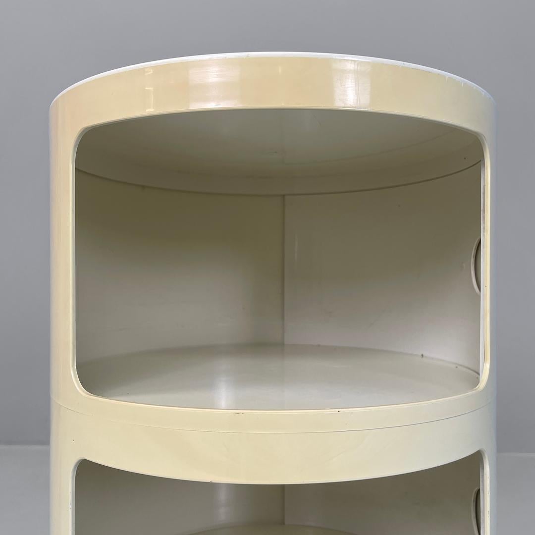 Italian white night stand Componibili Anna Castelli Ferrieri for Kartell, 1970s For Sale 5
