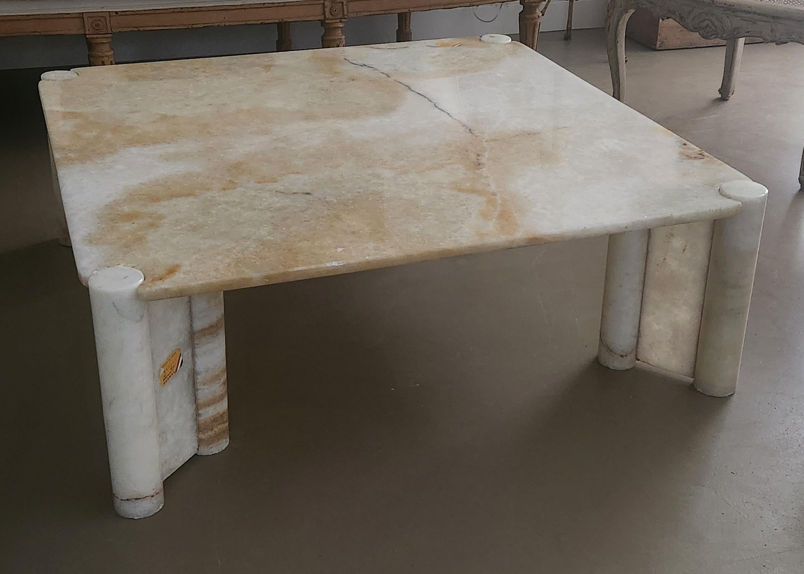 Table basse italienne en onyx blanc Bon état - En vente à New Orleans, LA