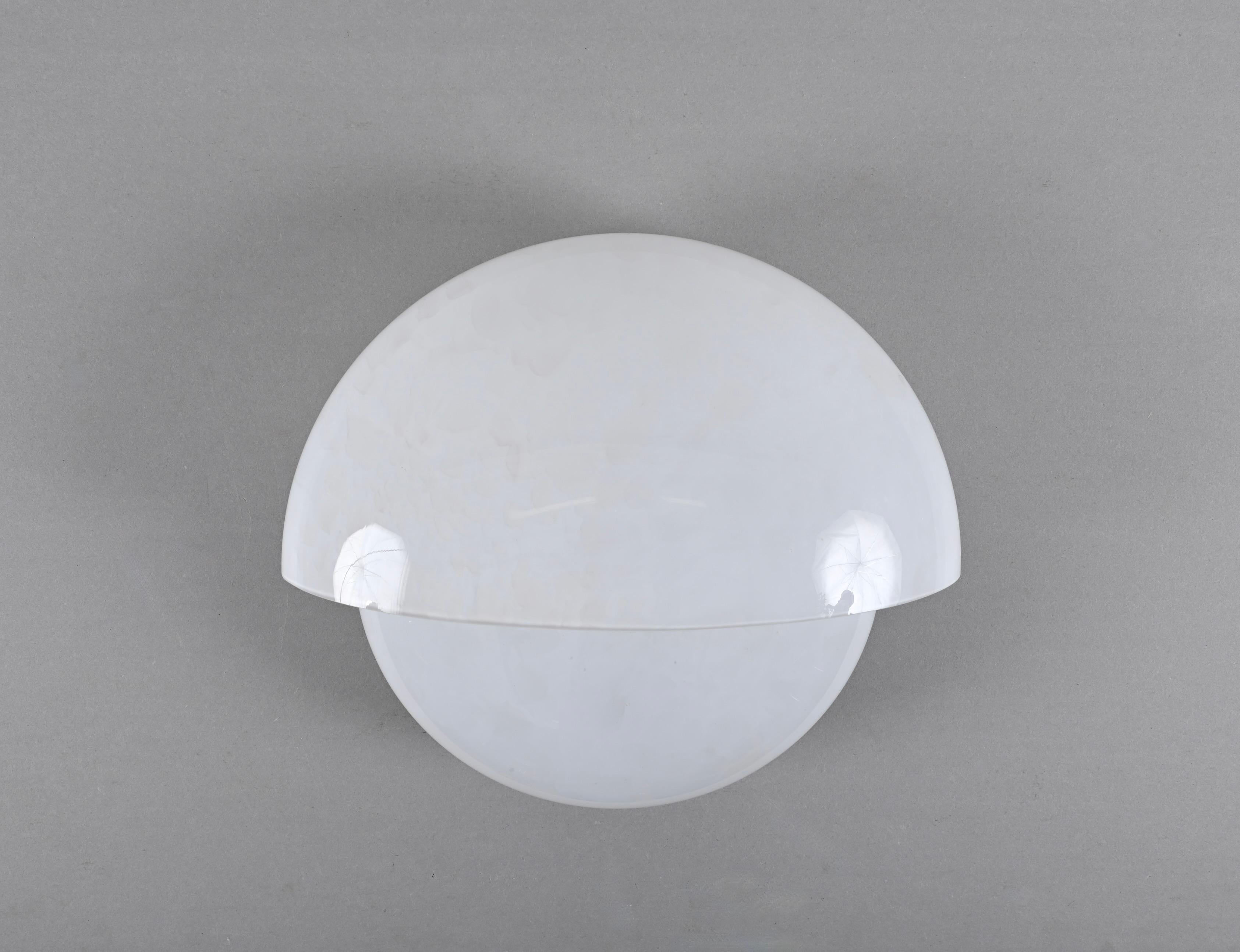 Italian White Opaline Glass Sconce by Zonca, Italy, 1960s For Sale 5