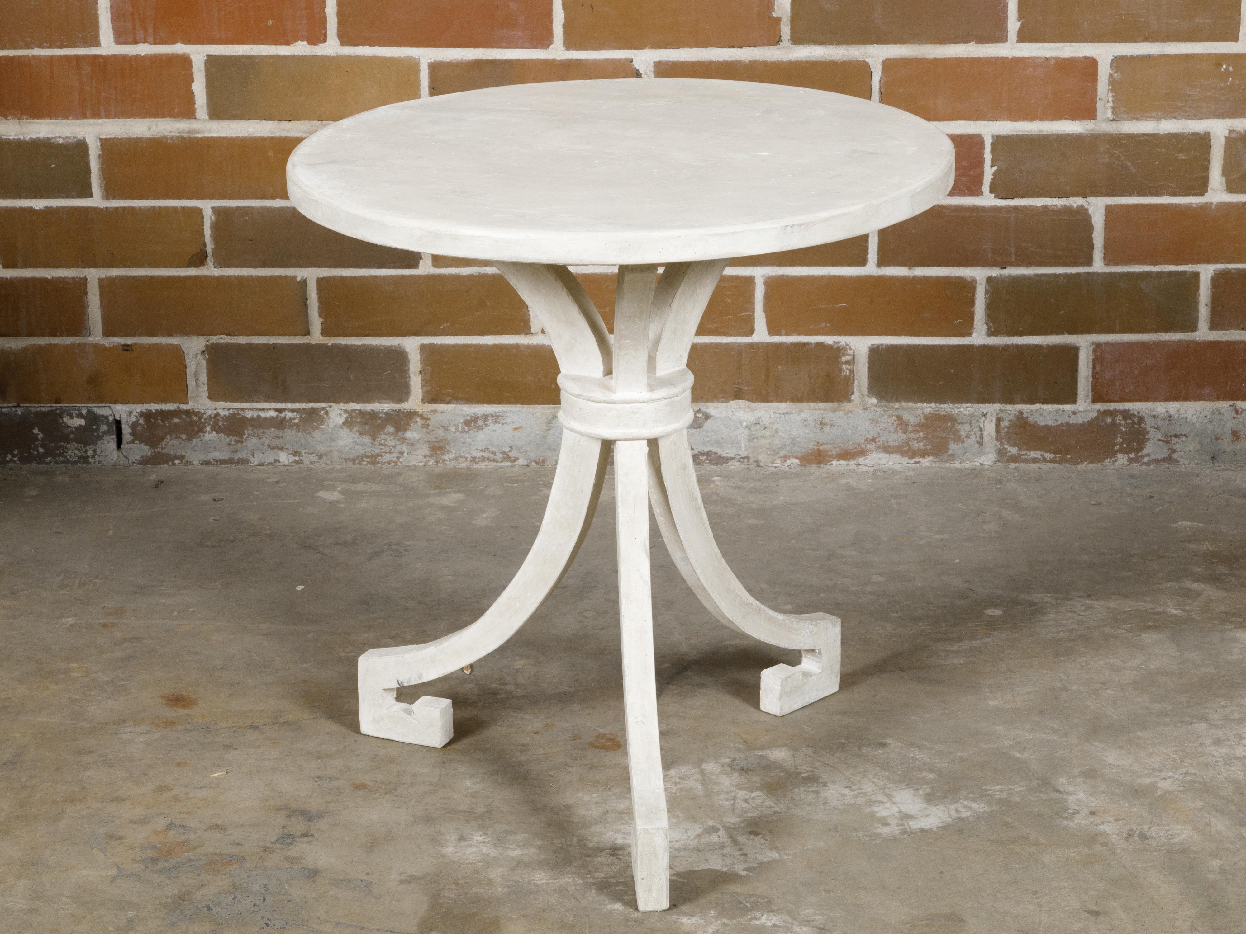 Italian White Painted Round Top Side Table with Tripod Scrolling Legs, Vintage For Sale 1