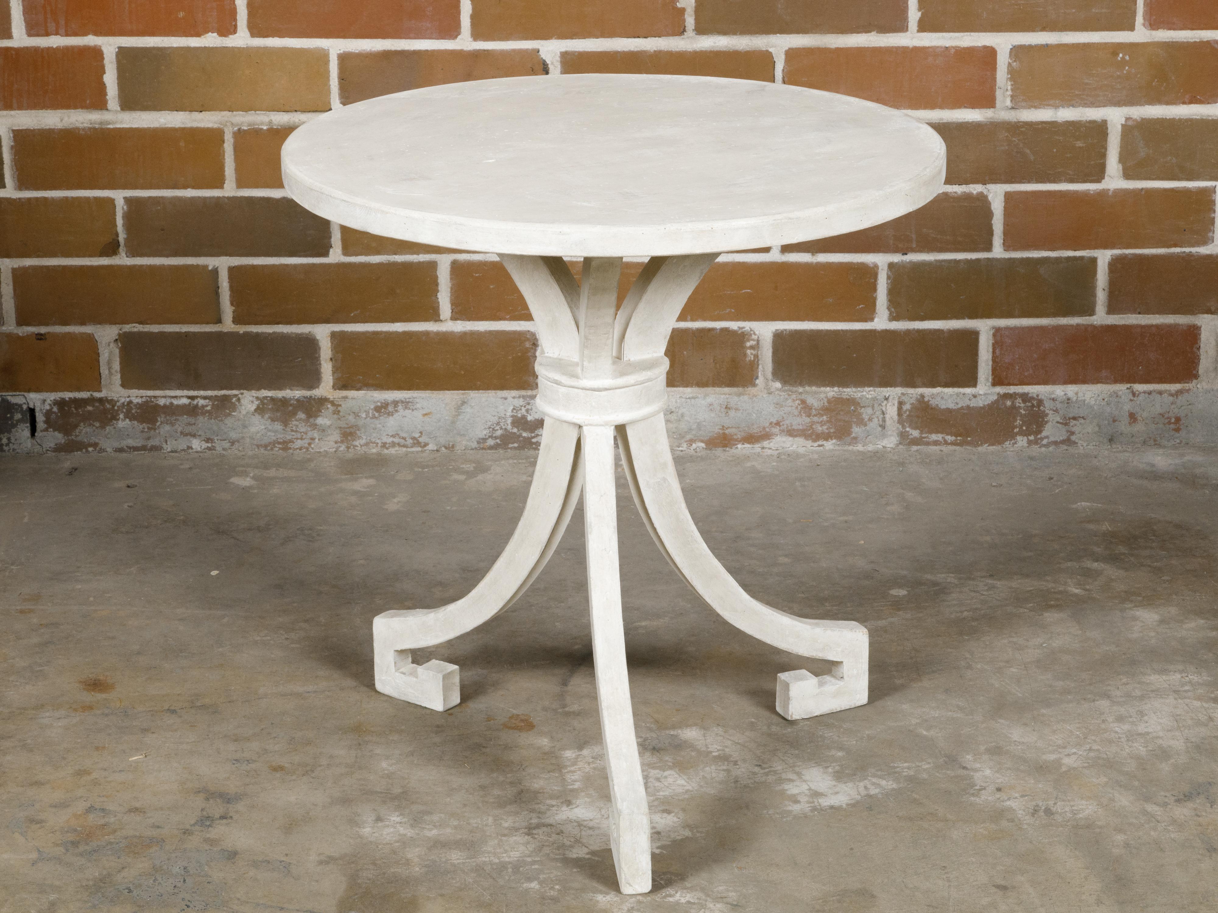 Italian White Painted Round Top Side Table with Tripod Scrolling Legs, Vintage For Sale 2