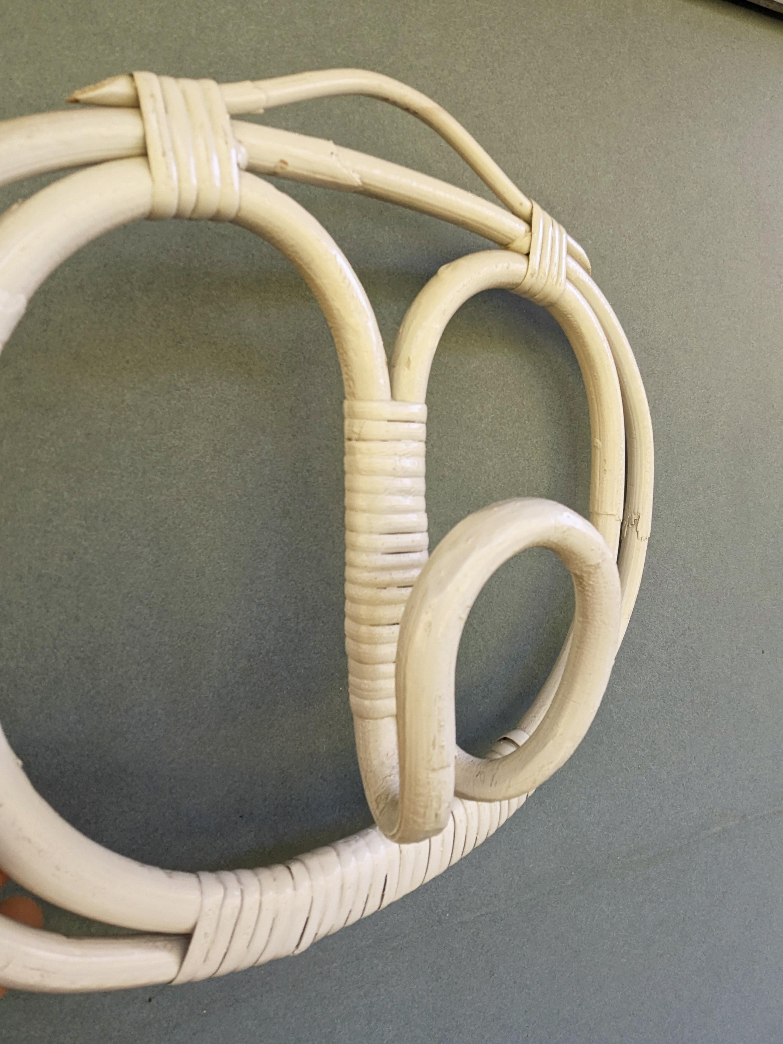 Italienischer Garderobenständer aus weiß lackiertem Binsenholz von Franca Helg für Vittorio Bonacina, 1961 (Mitte des 20. Jahrhunderts) im Angebot