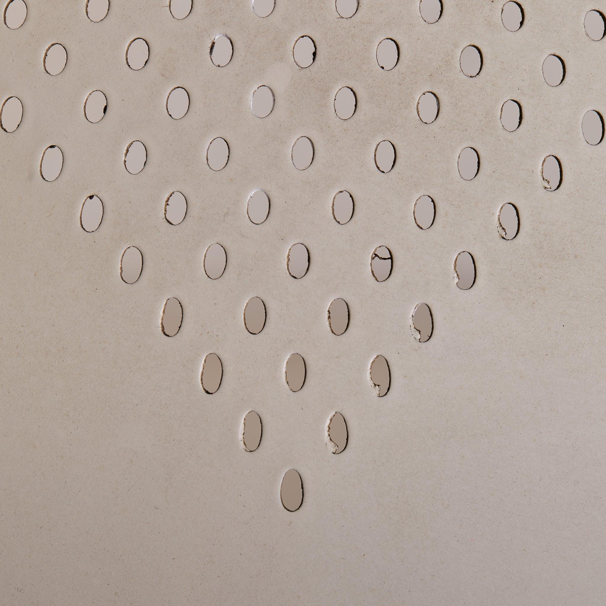 Italienische Pendelleuchte aus weißem, gelochtem Metall von Pruluce Vicenza, 1970er Jahre im Angebot 1