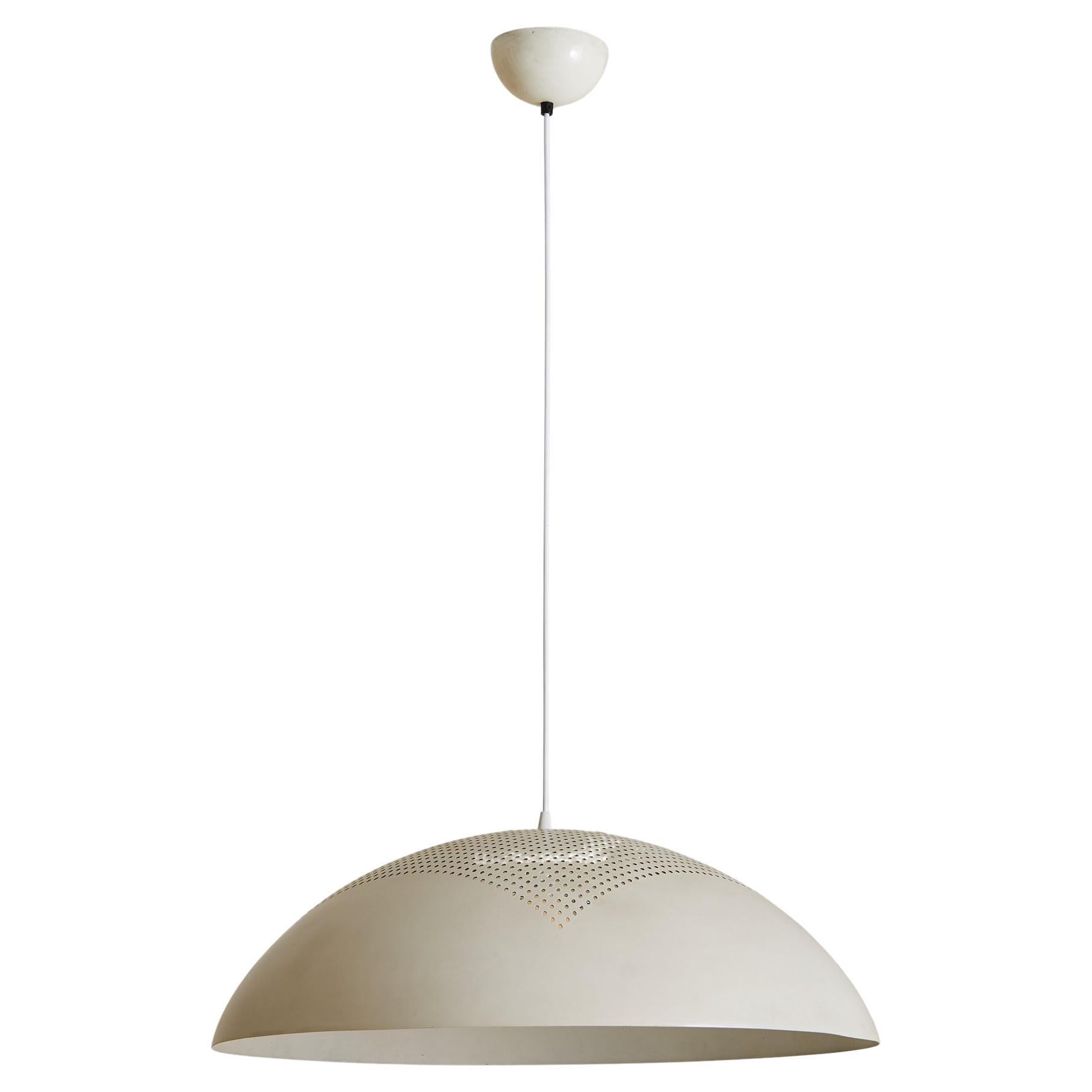 Italienische Pendelleuchte aus weißem, gelochtem Metall von Pruluce Vicenza, 1970er Jahre im Angebot