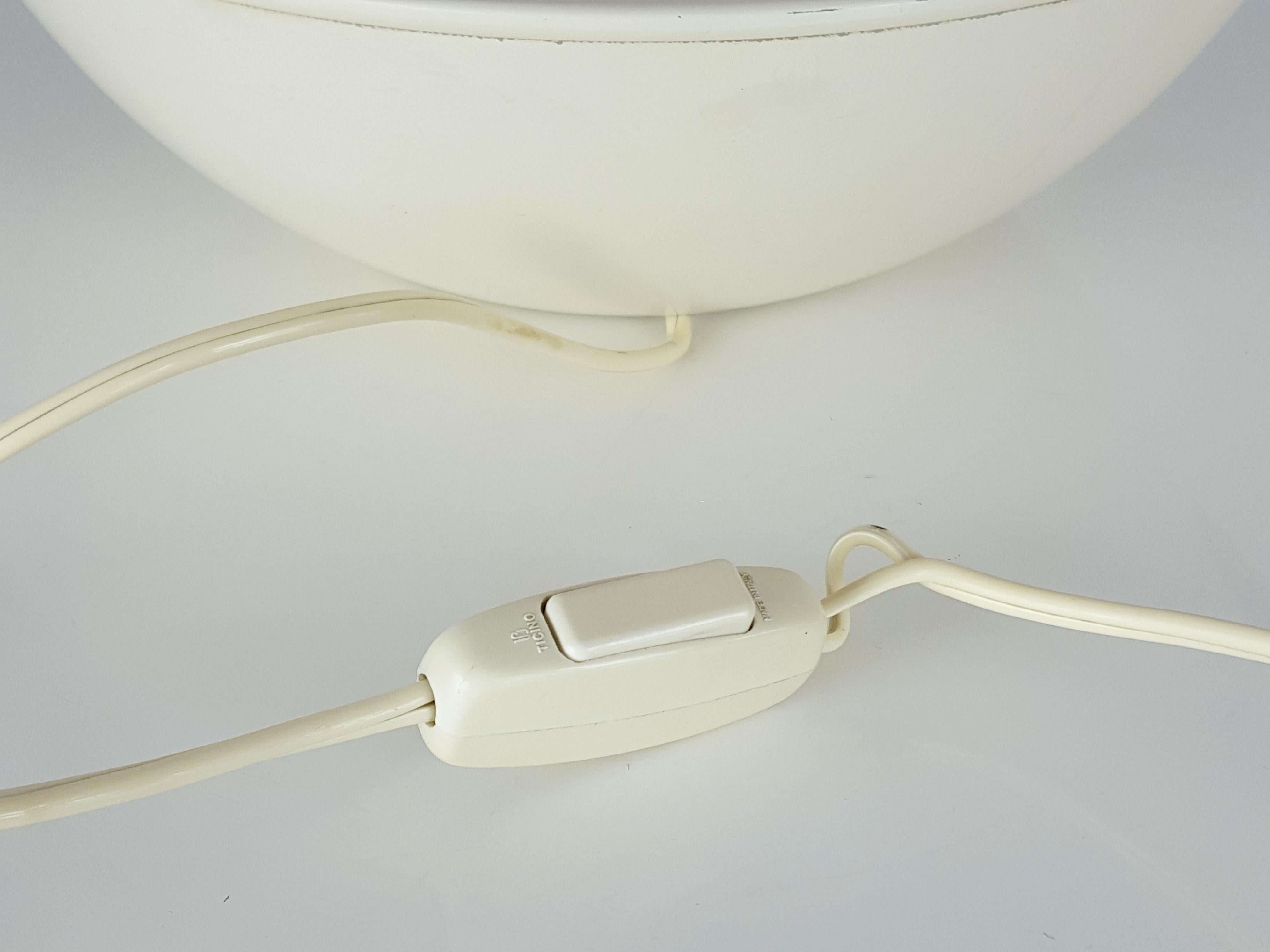Mid-20th Century Italian White Perspex Shade, Ivory Aluminum and Brass 1960s Table Lamp For Sale