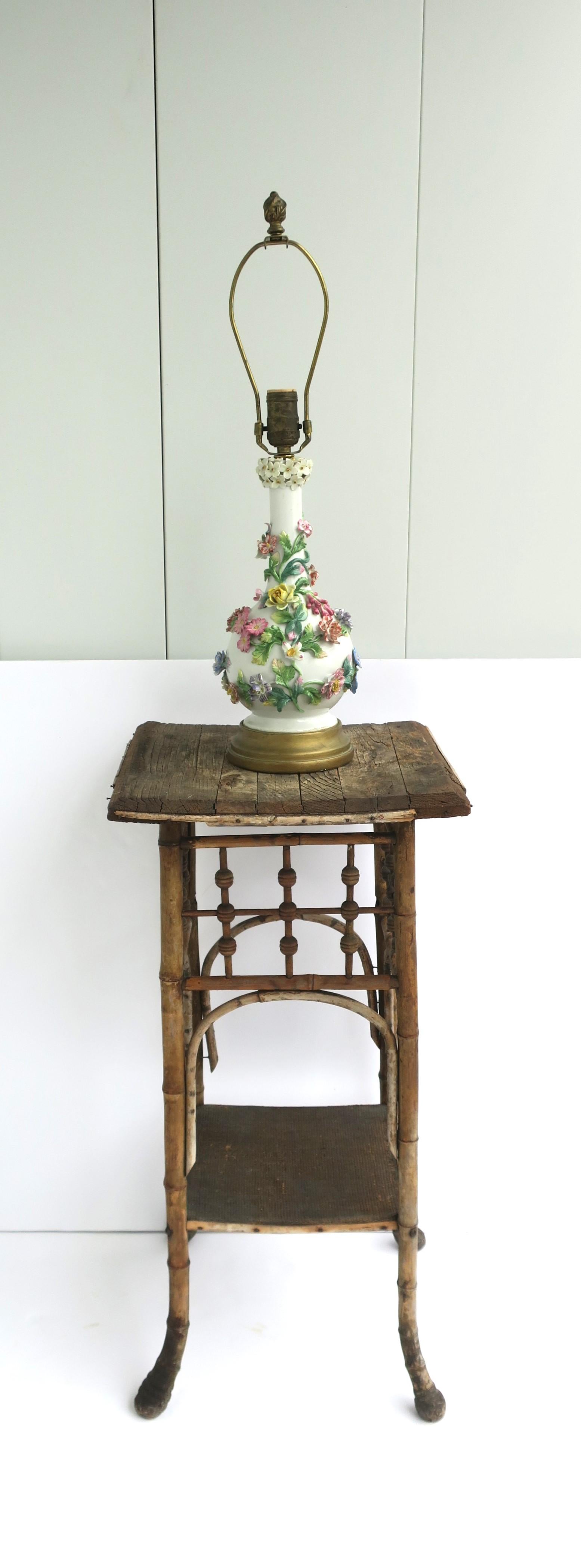 Italian White Porcelain Lamp with Colorful Flowers, Leaves & Vines Capo di Monte For Sale 3