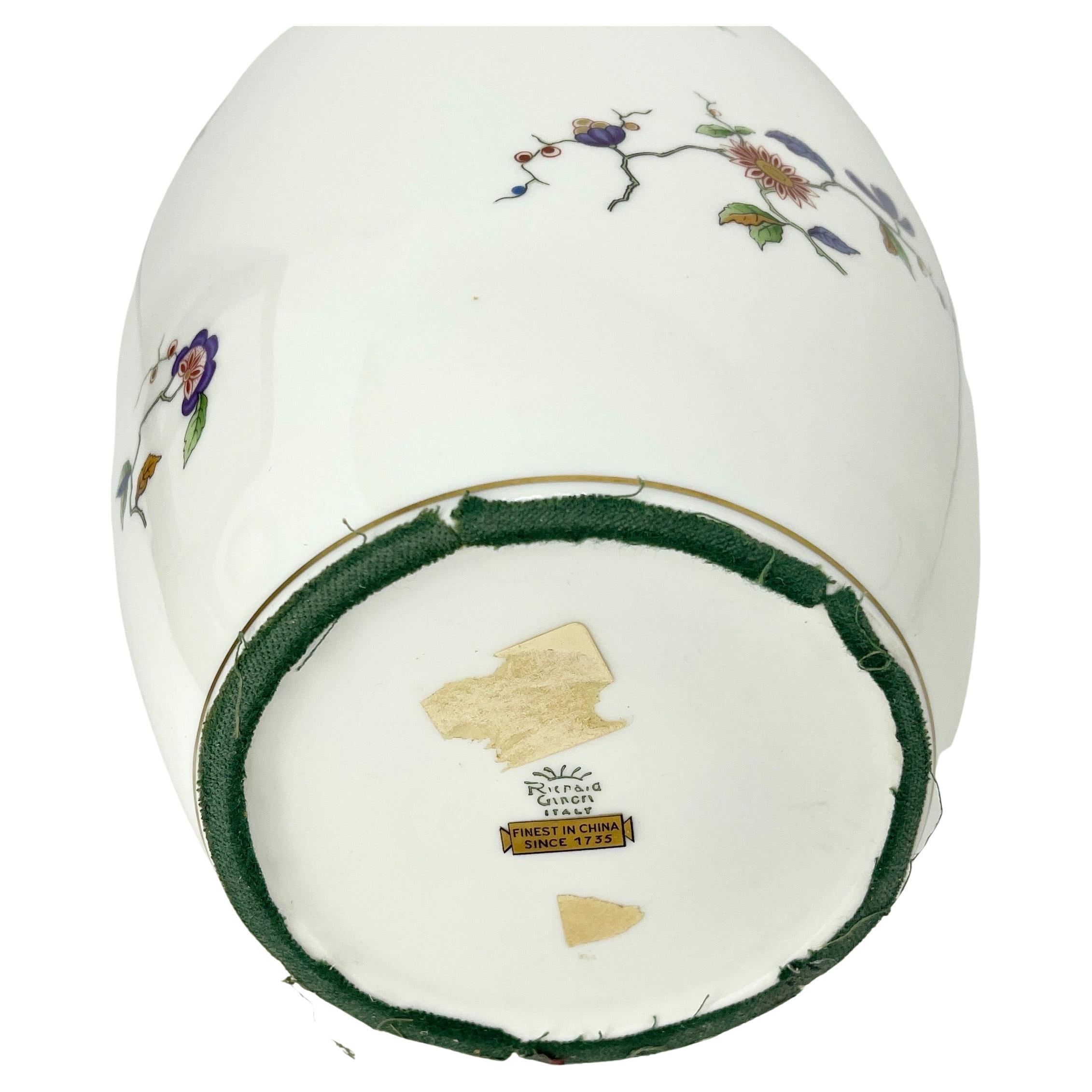 Italian White Porcelain Vase by Richard Ginori, Mid-Century, Flower Decorated 1