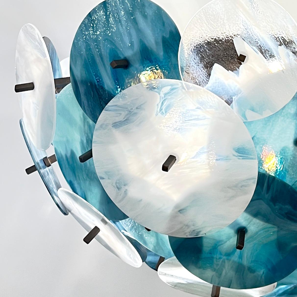 Araña italiana de media cúpula Sputnik de cristal de Murano blanco, verde azul turquesa y azul turquesa Siglo XXI y contemporáneo en venta