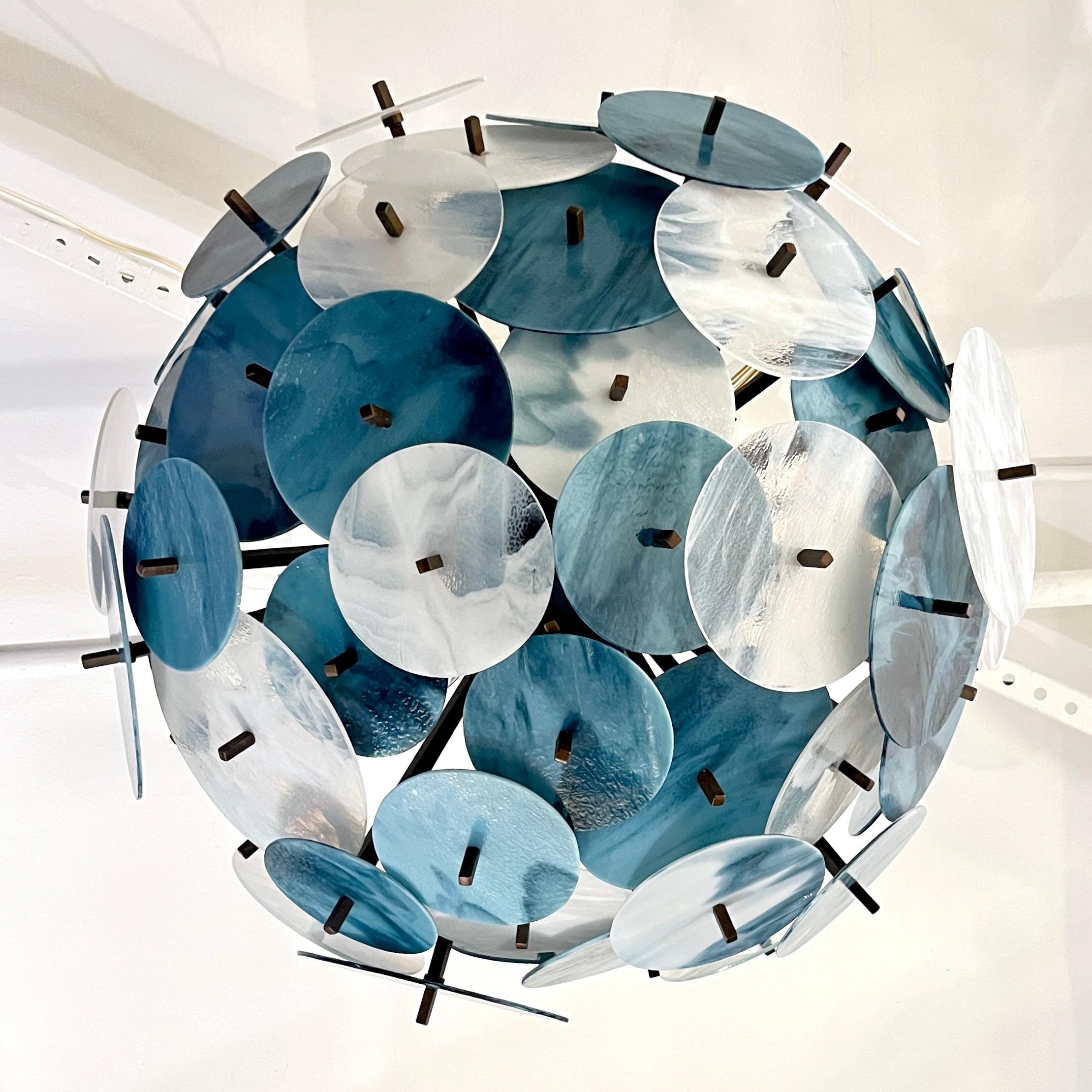 Araña italiana de media cúpula Sputnik de cristal de Murano blanco, verde azul turquesa y azul turquesa en venta 1