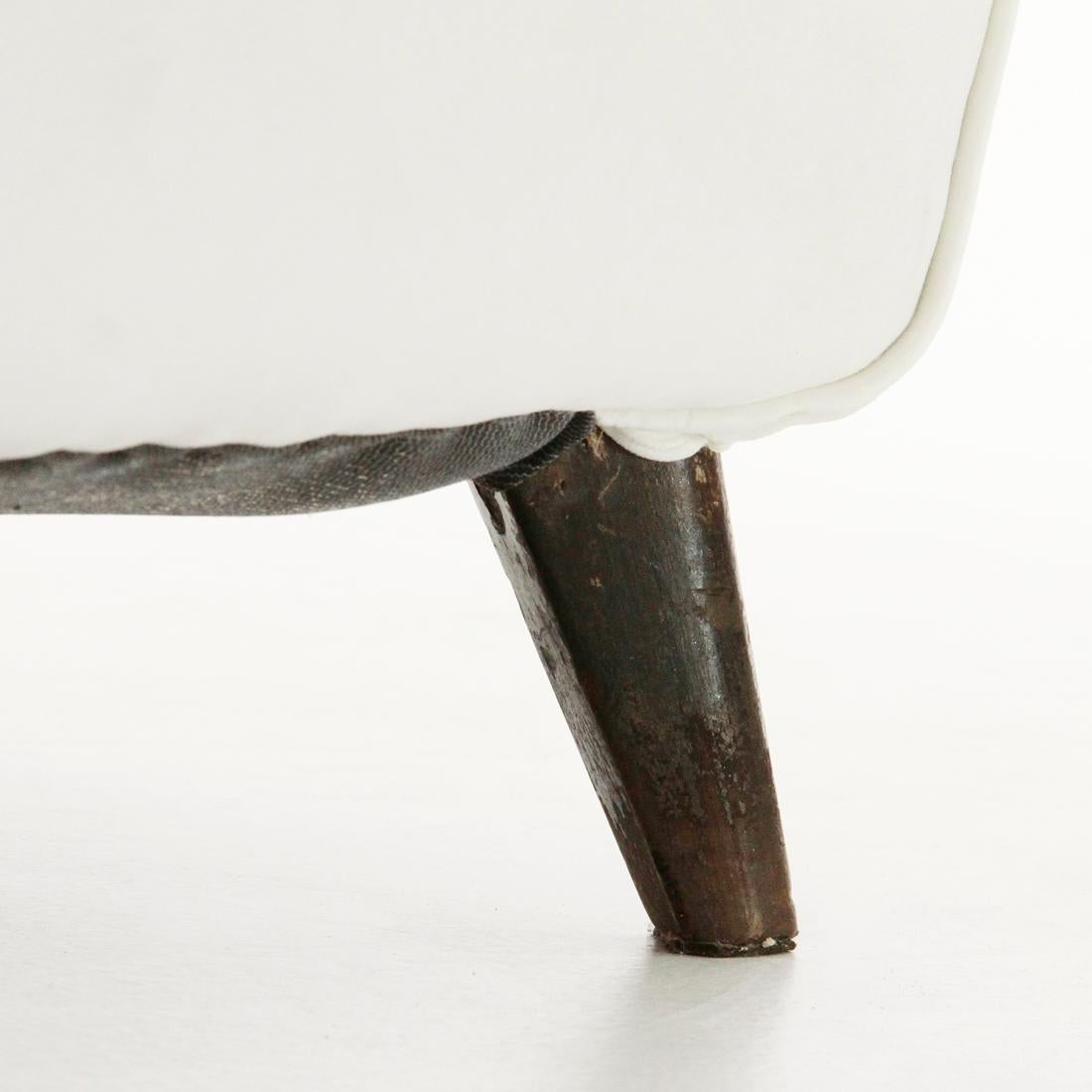 Italian White Velvet Armchair, 1950s For Sale 5