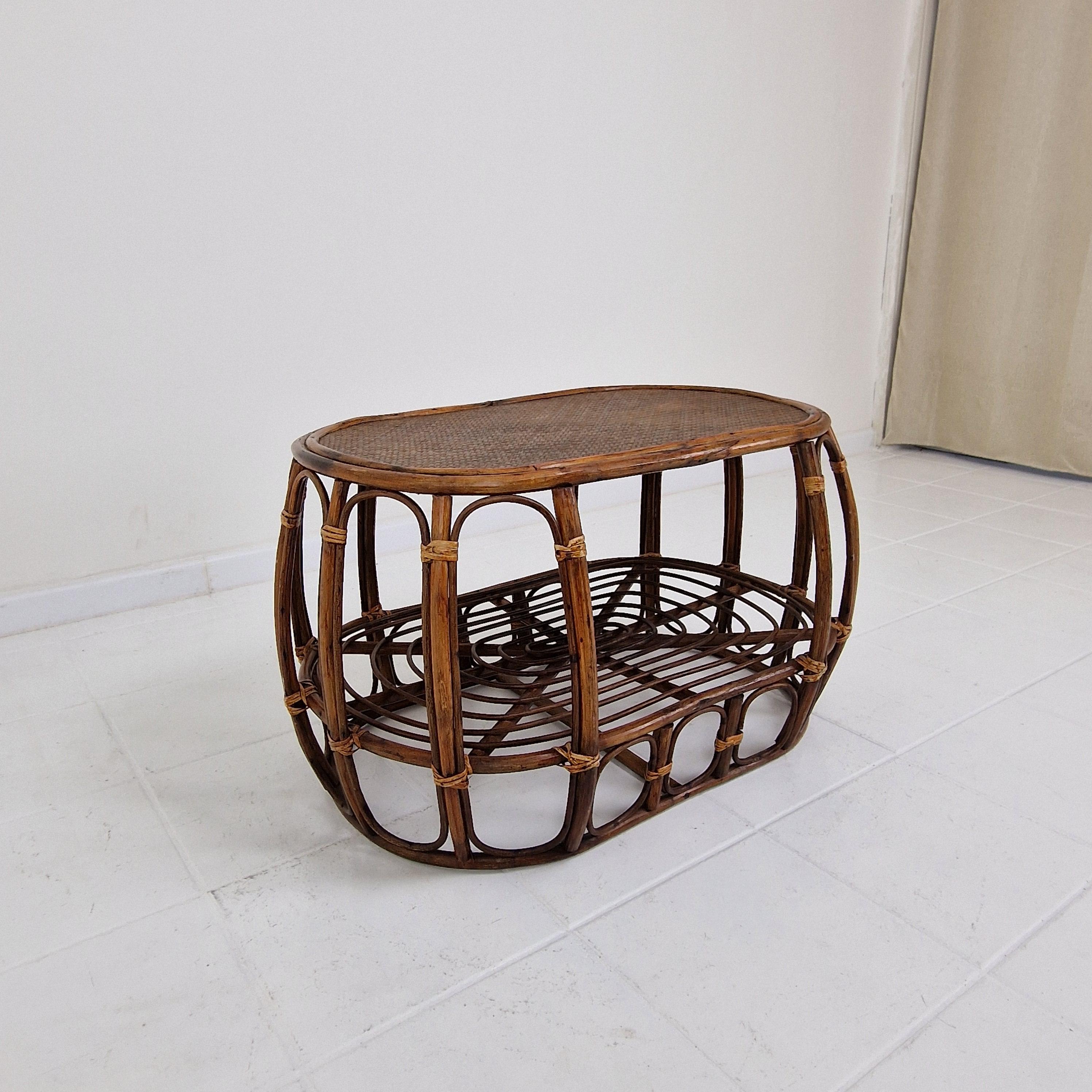 Mid-Century Modern Italian Wicker and Rattan Coffee Table, 1970s For Sale