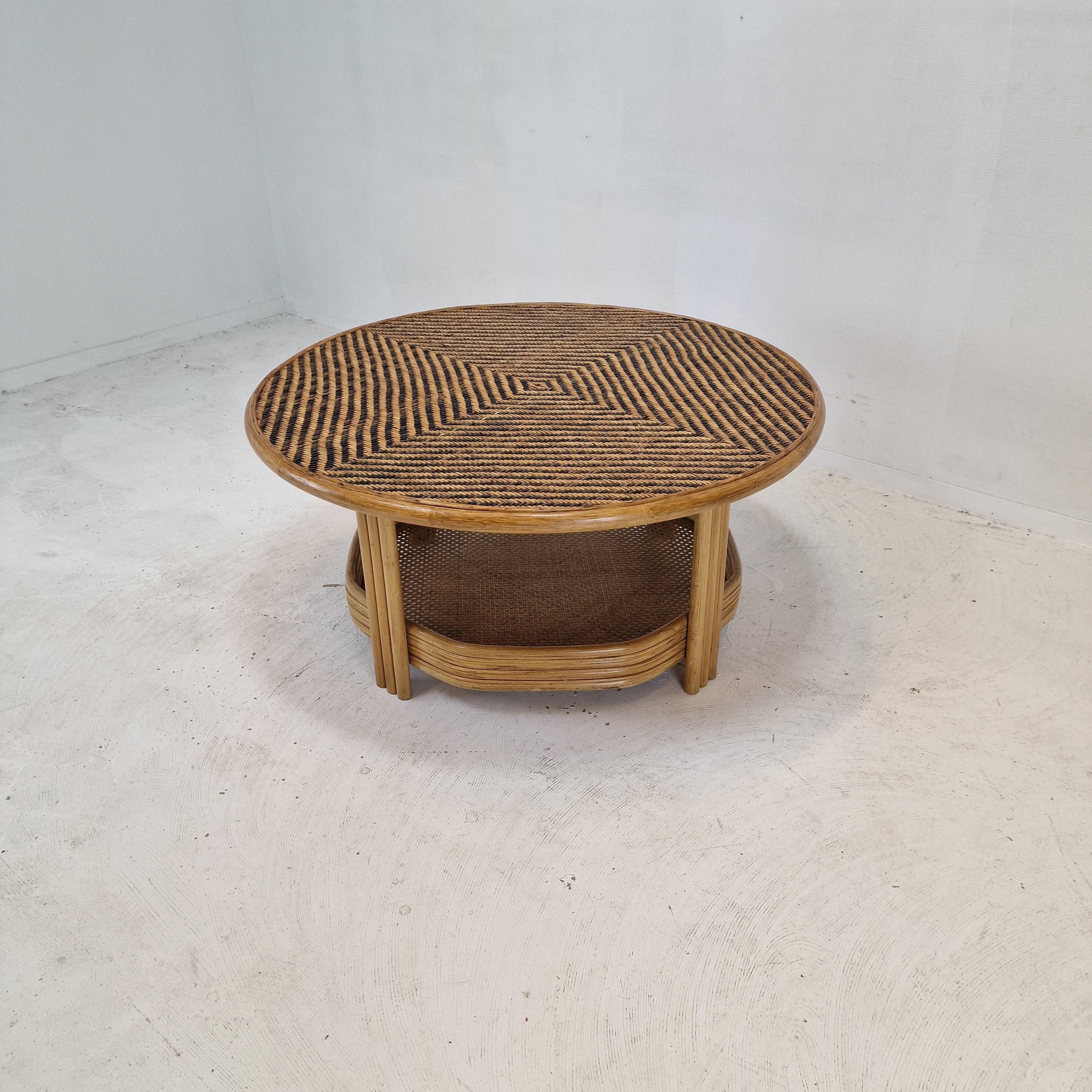 Italian Wicker and Rattan Coffee Table, 1970s In Good Condition For Sale In Oud Beijerland, NL