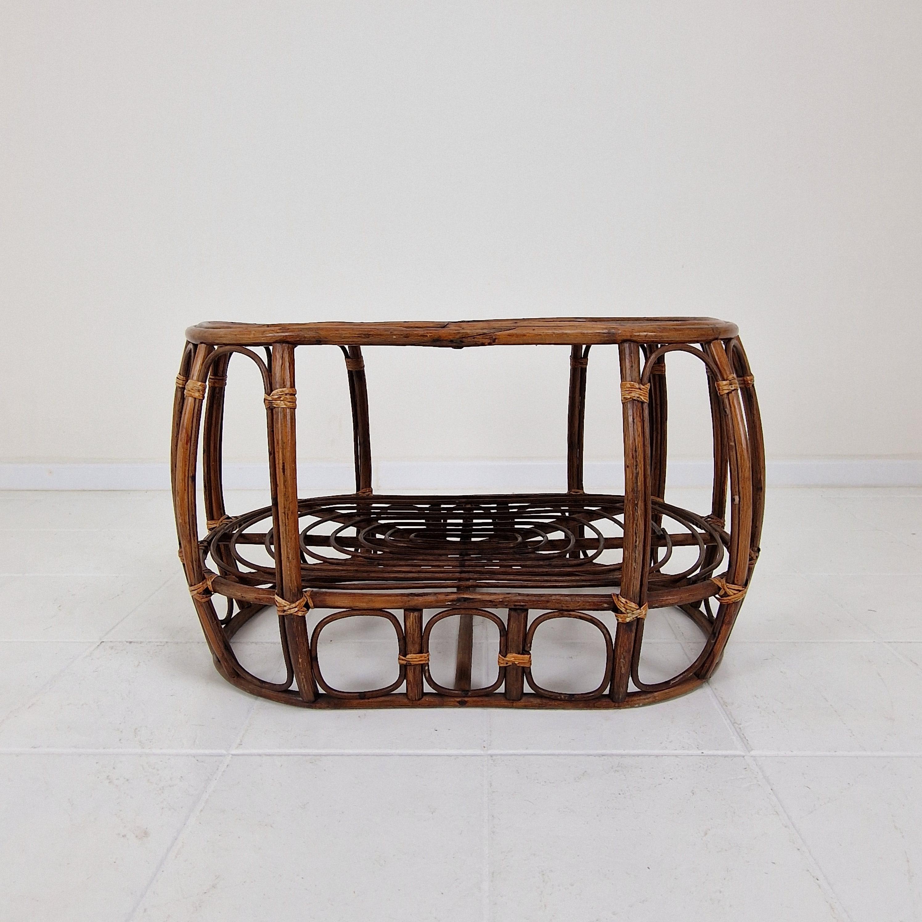 Italian Wicker and Rattan Coffee Table, 1970s For Sale 1