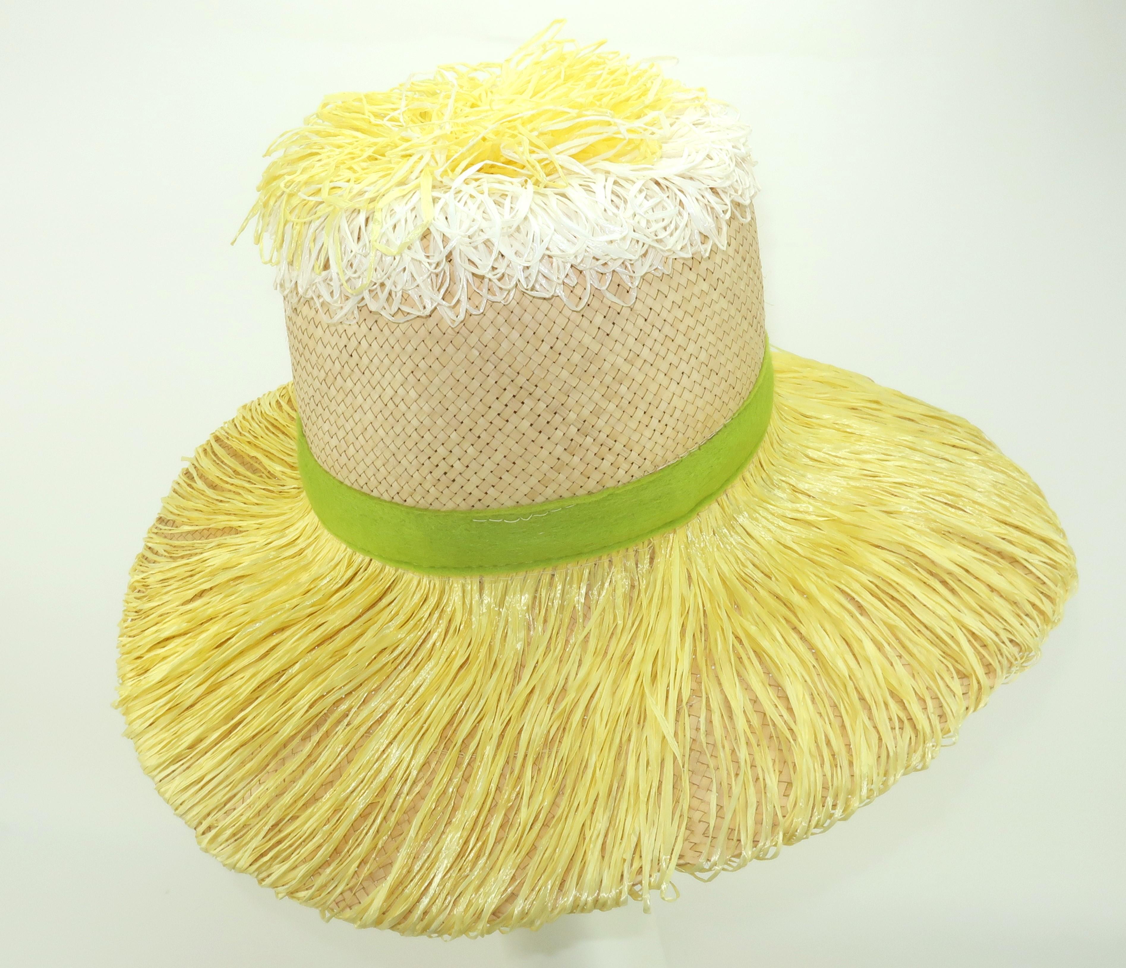 Italian Wide Brim Straw Beach Hat With Sunflower Raffia Trim, 1960's In Good Condition For Sale In Atlanta, GA