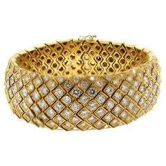 Bracelet italien en or à larges écailles de diamants