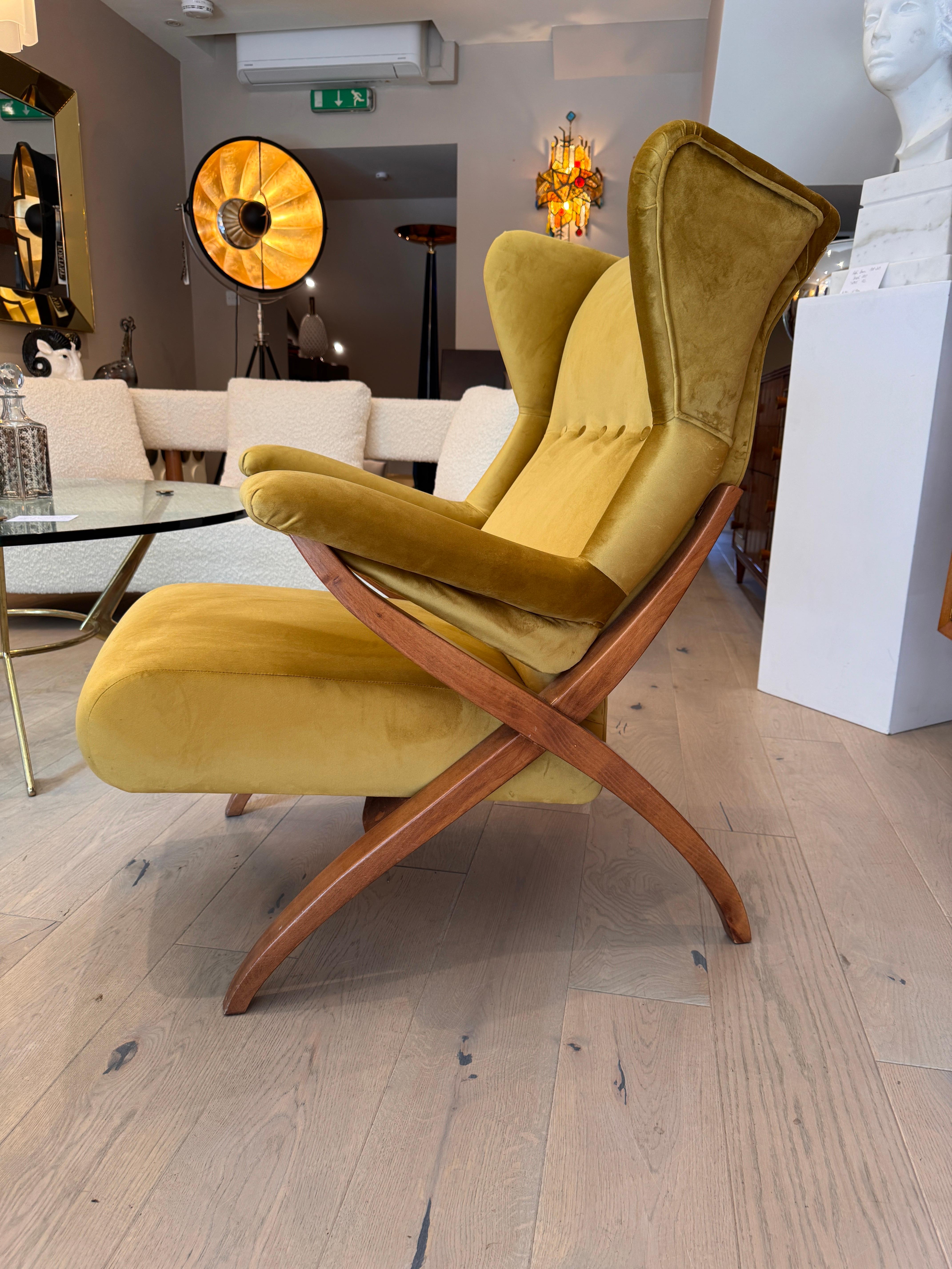 Fauteuil italien à oreilles par Franco Albini en vente 1
