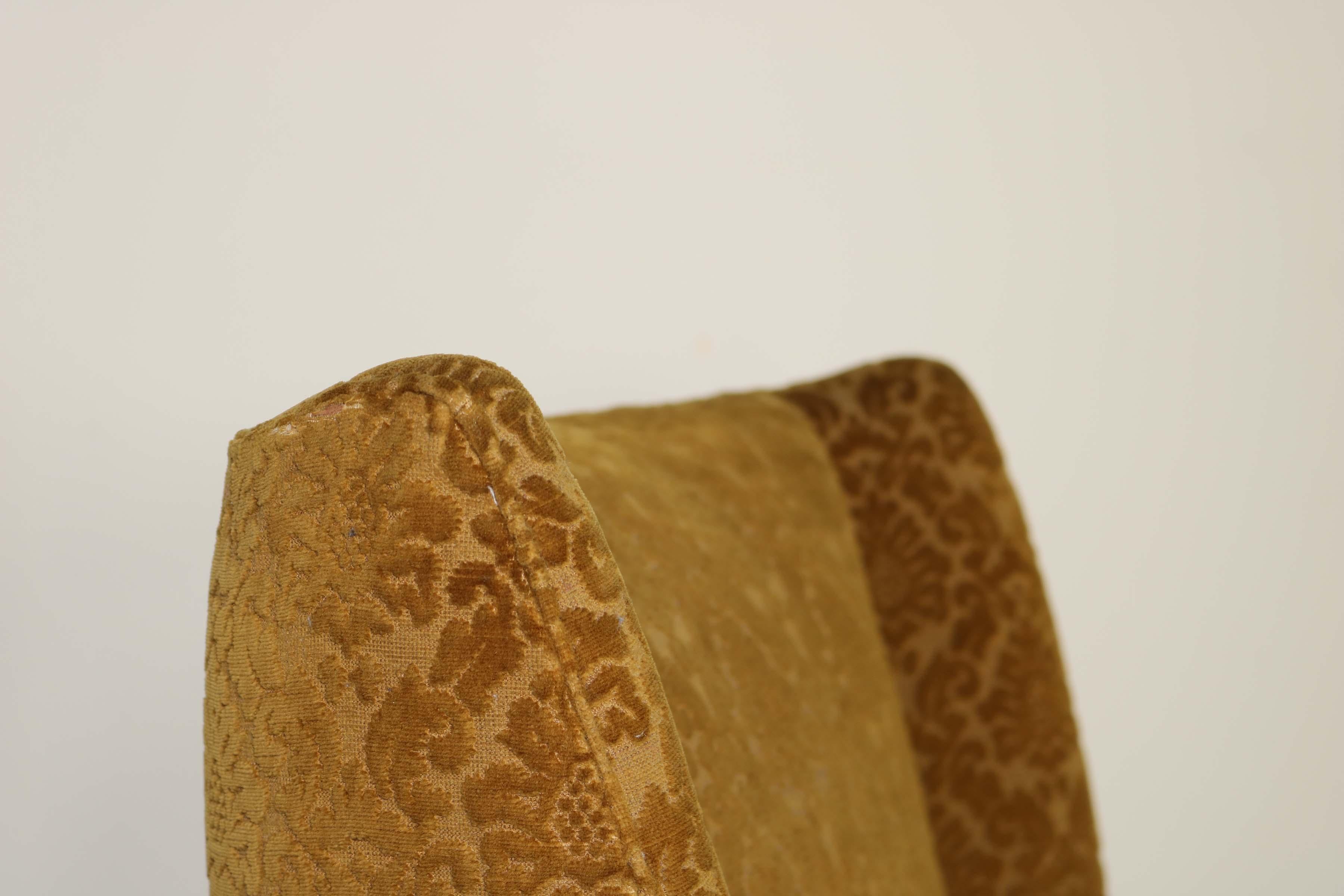 Italian Wingback Chair in original condition, Produced by I.S.A. Bergamo, 1950s For Sale 6