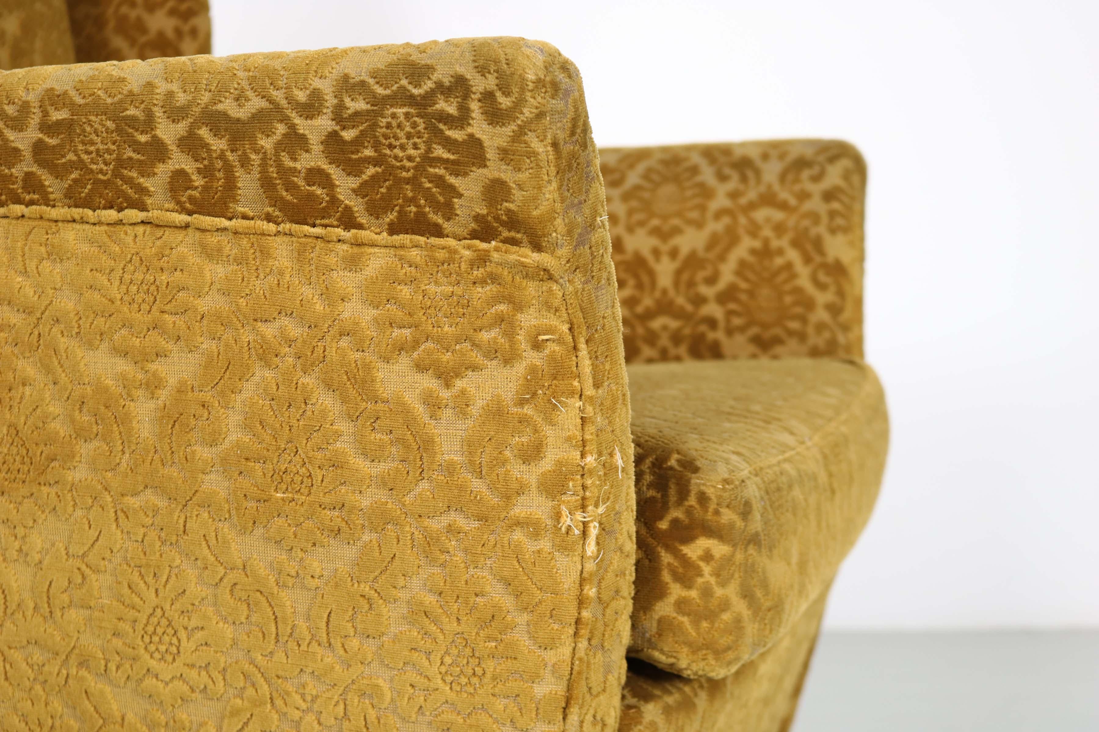 Italian Wingback Chair in original condition, Produced by I.S.A. Bergamo, 1950s For Sale 8