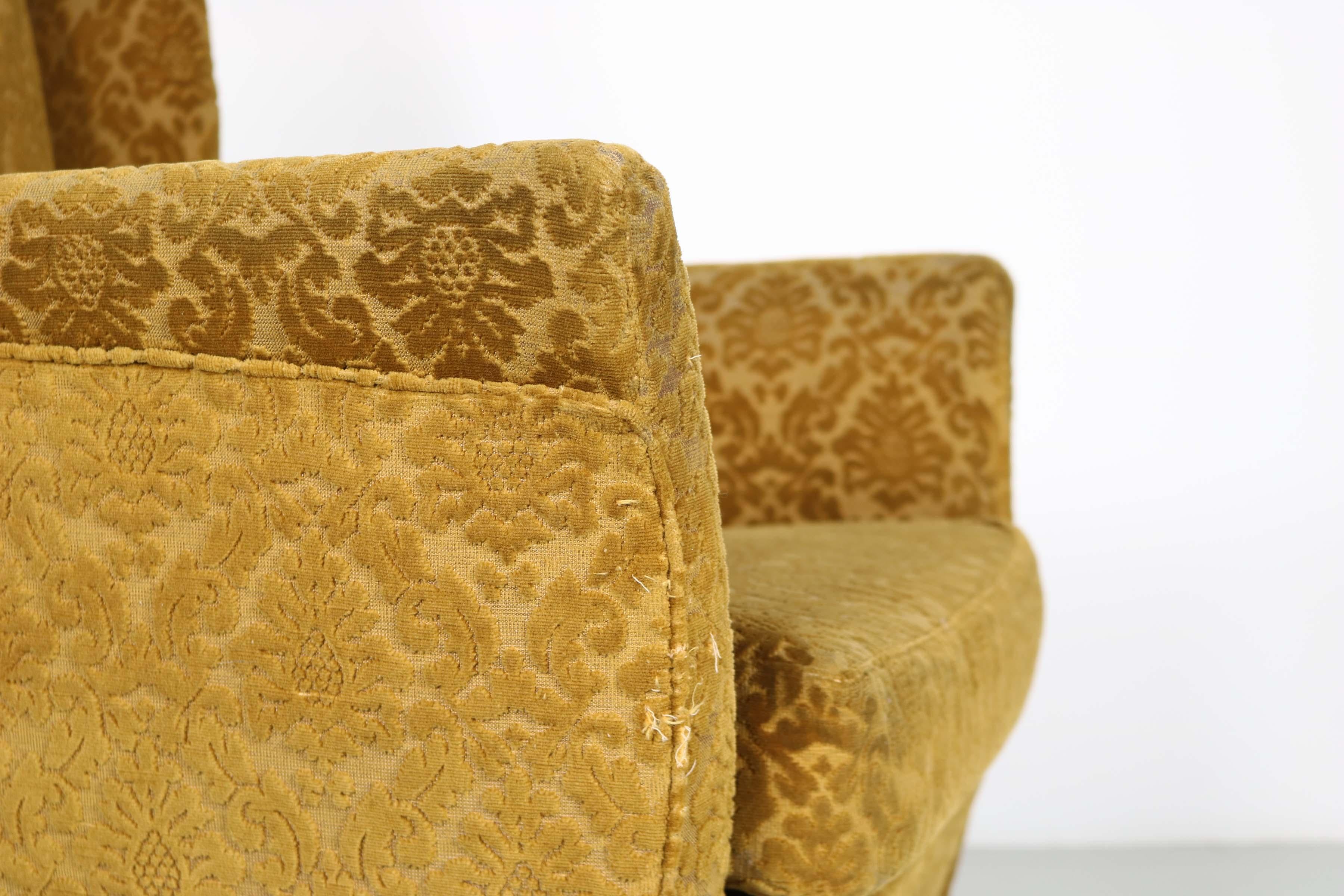 Italian Wingback Chair in original condition, Produced by I.S.A. Bergamo, 1950s For Sale 9