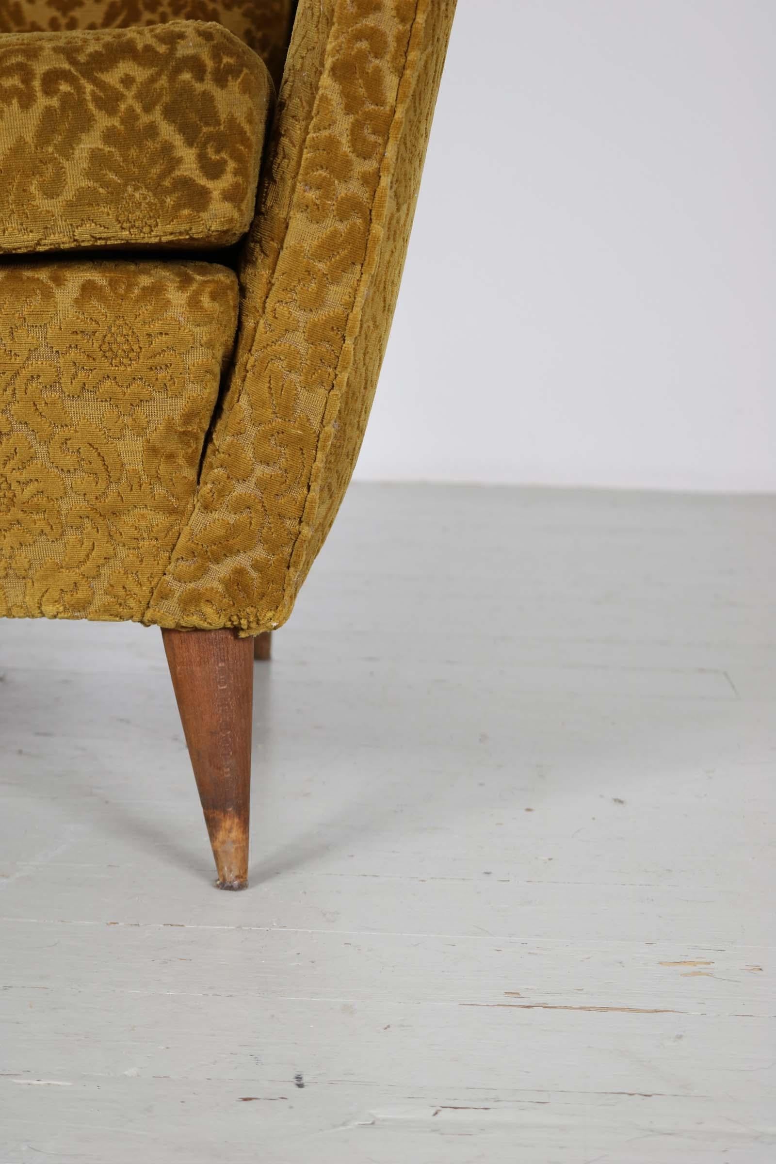 Italian Wingback Chair in original condition, Produced by I.S.A. Bergamo, 1950s For Sale 10