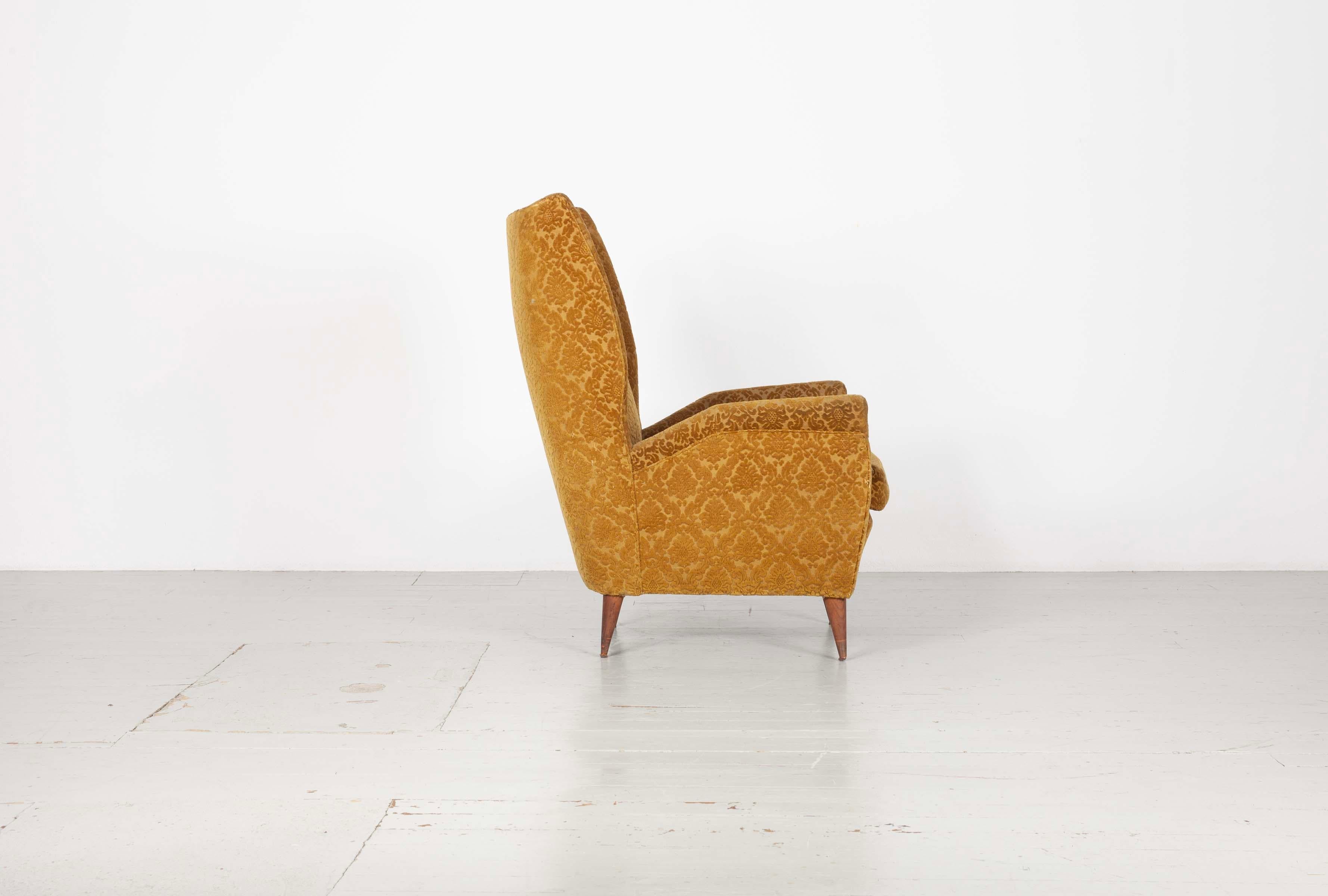 Mid-20th Century Italian Wingback Chair in original condition, Produced by I.S.A. Bergamo, 1950s For Sale