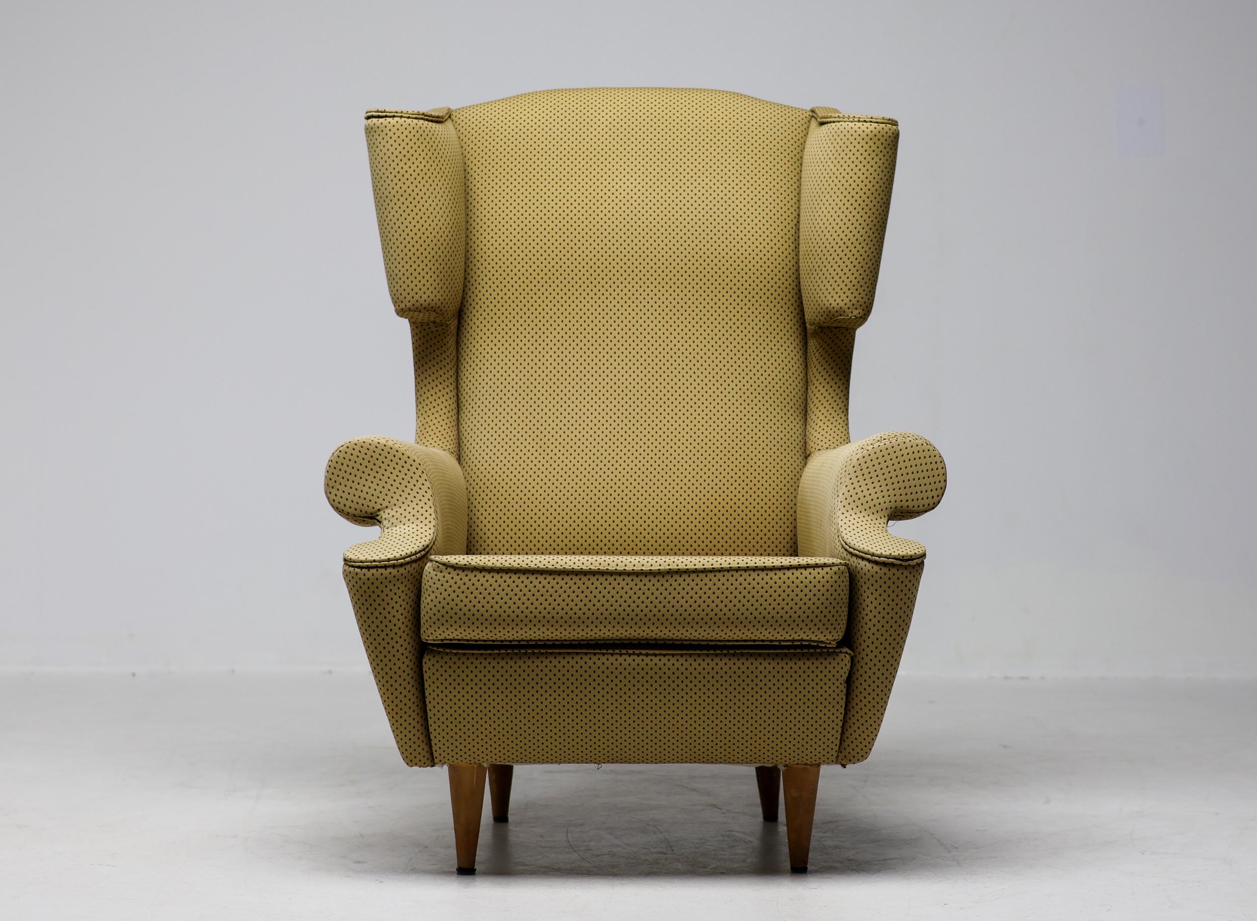 Italian Wingback Chair, I.S.A. Bergamo, circa 1950 For Sale 3