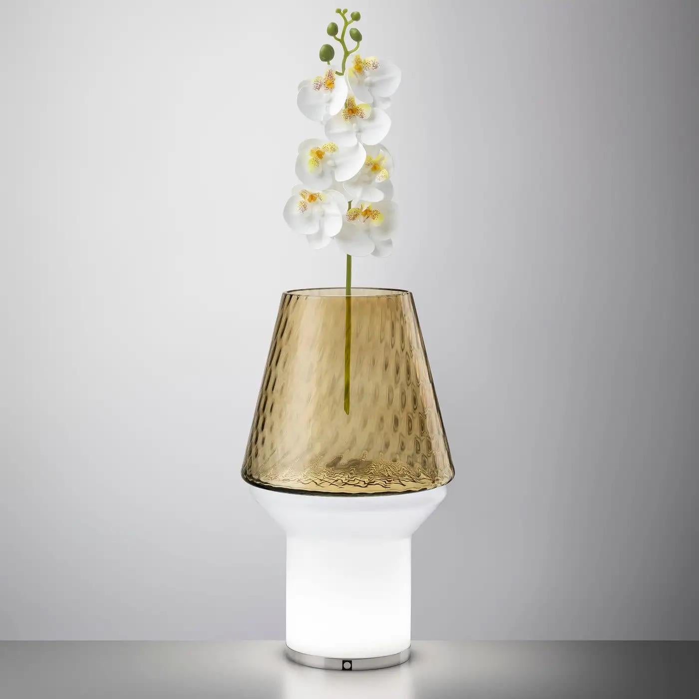 Organique Lampe de bureau/vase de table portable italienne à gradation câblée en verre ambré blanc et or en vente
