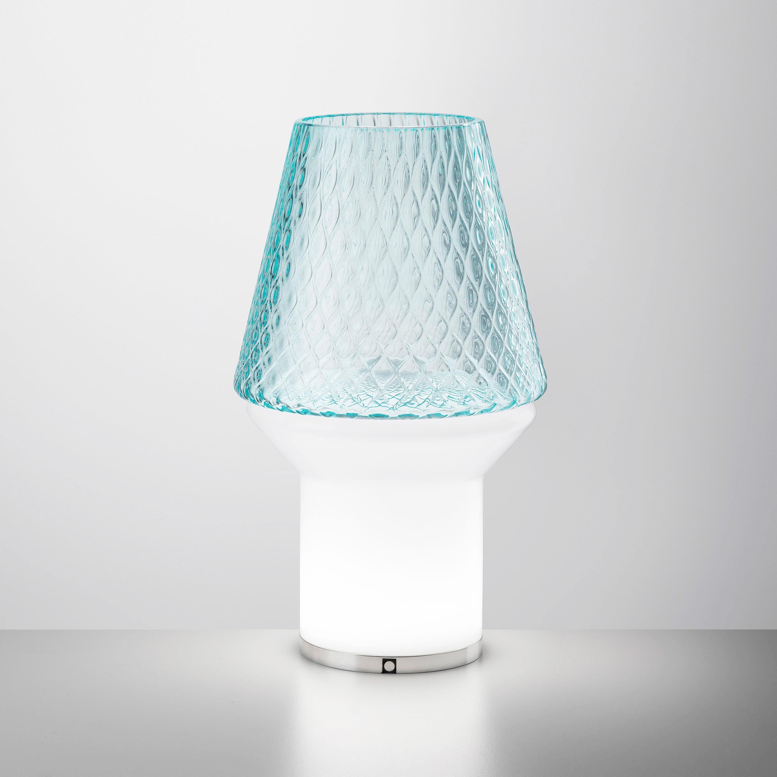 Lampe de bureau/vase de table italienne en verre blanc clair et bleu clair à gradation câblée en vente 5