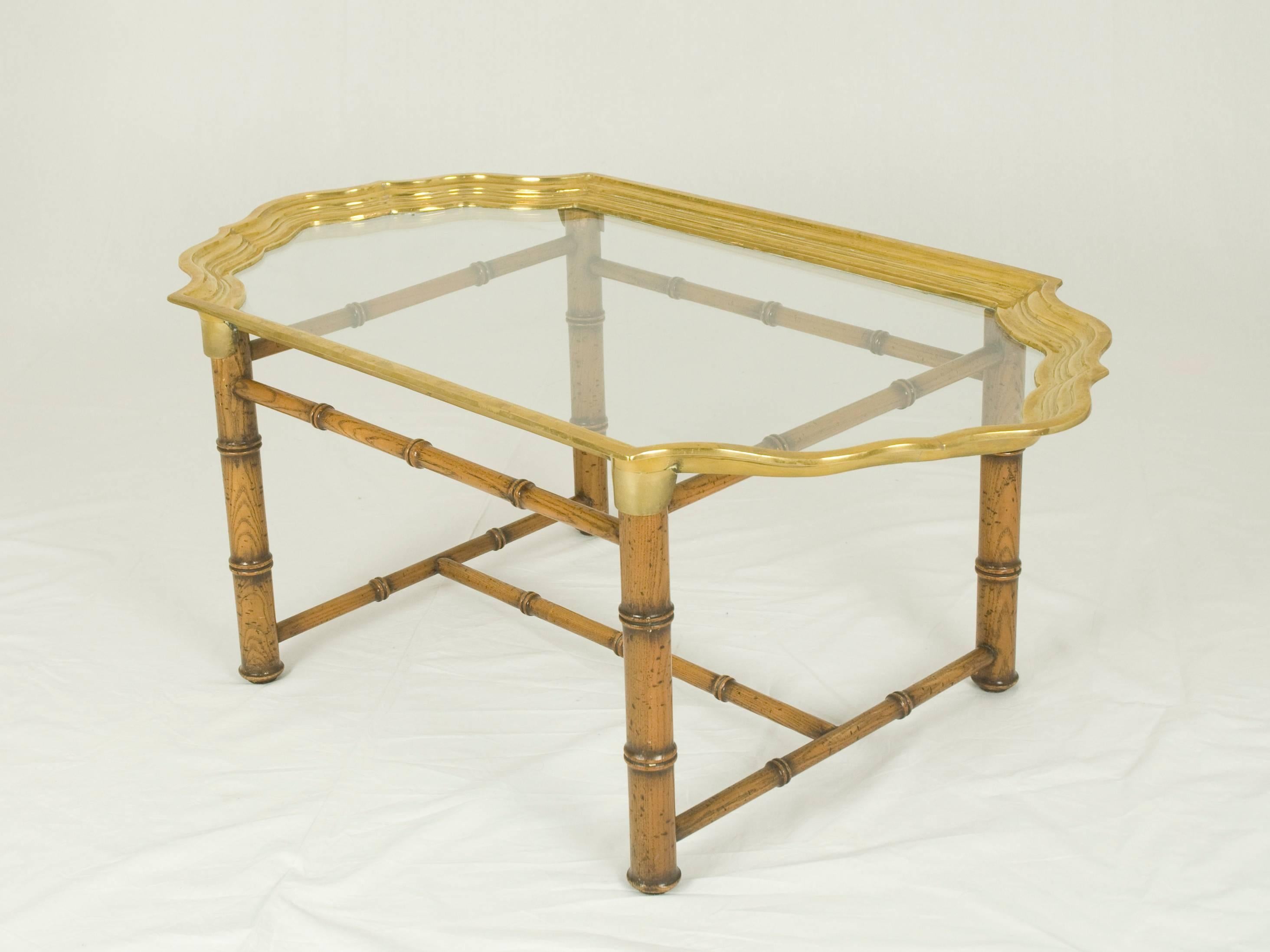 Italian Wood and Brass 1970s Coffee Table In Good Condition In Varese, Lombardia