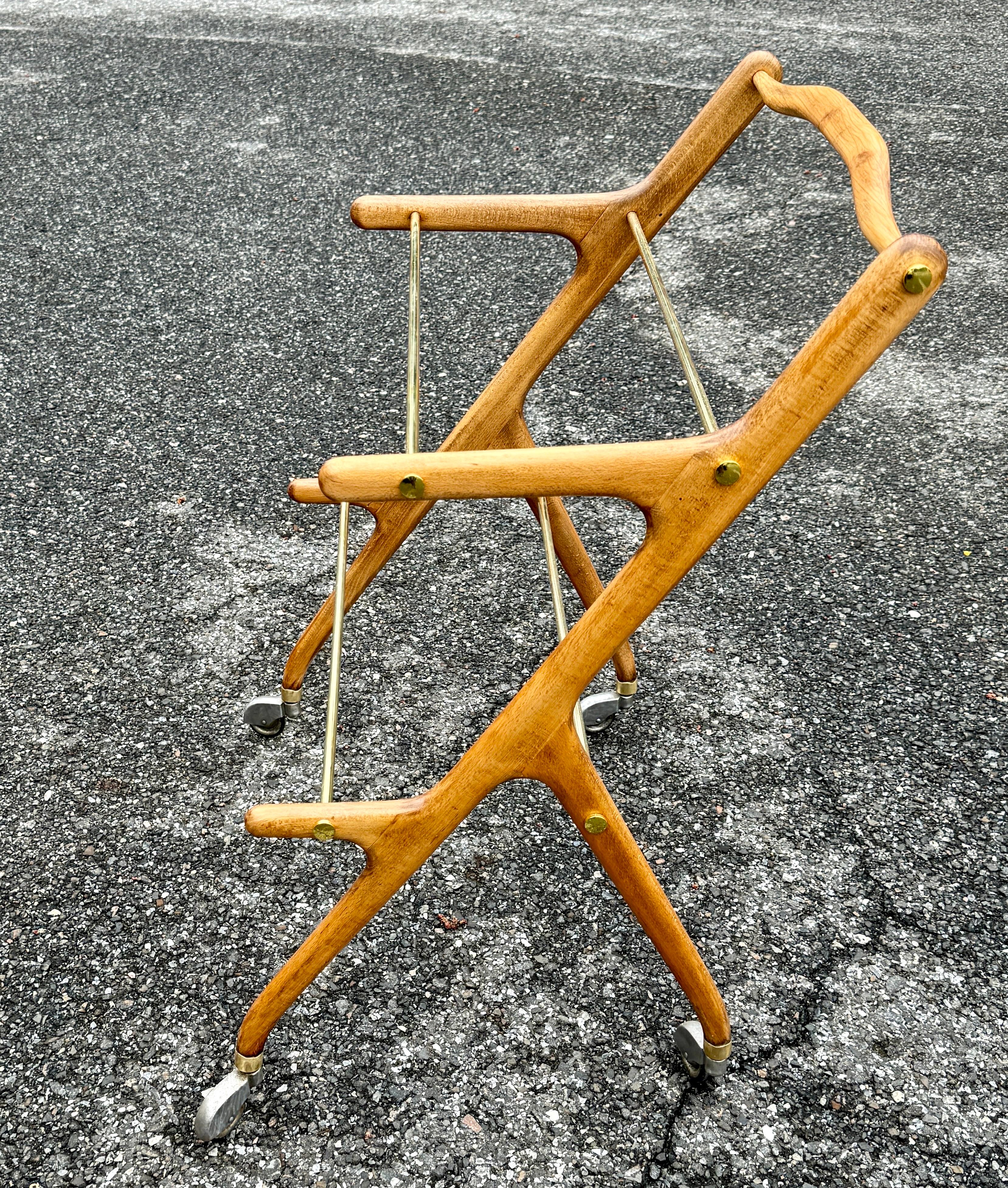 Italian Wood and Brass Bar Cart by Cesare Lacca, 1950's For Sale 14