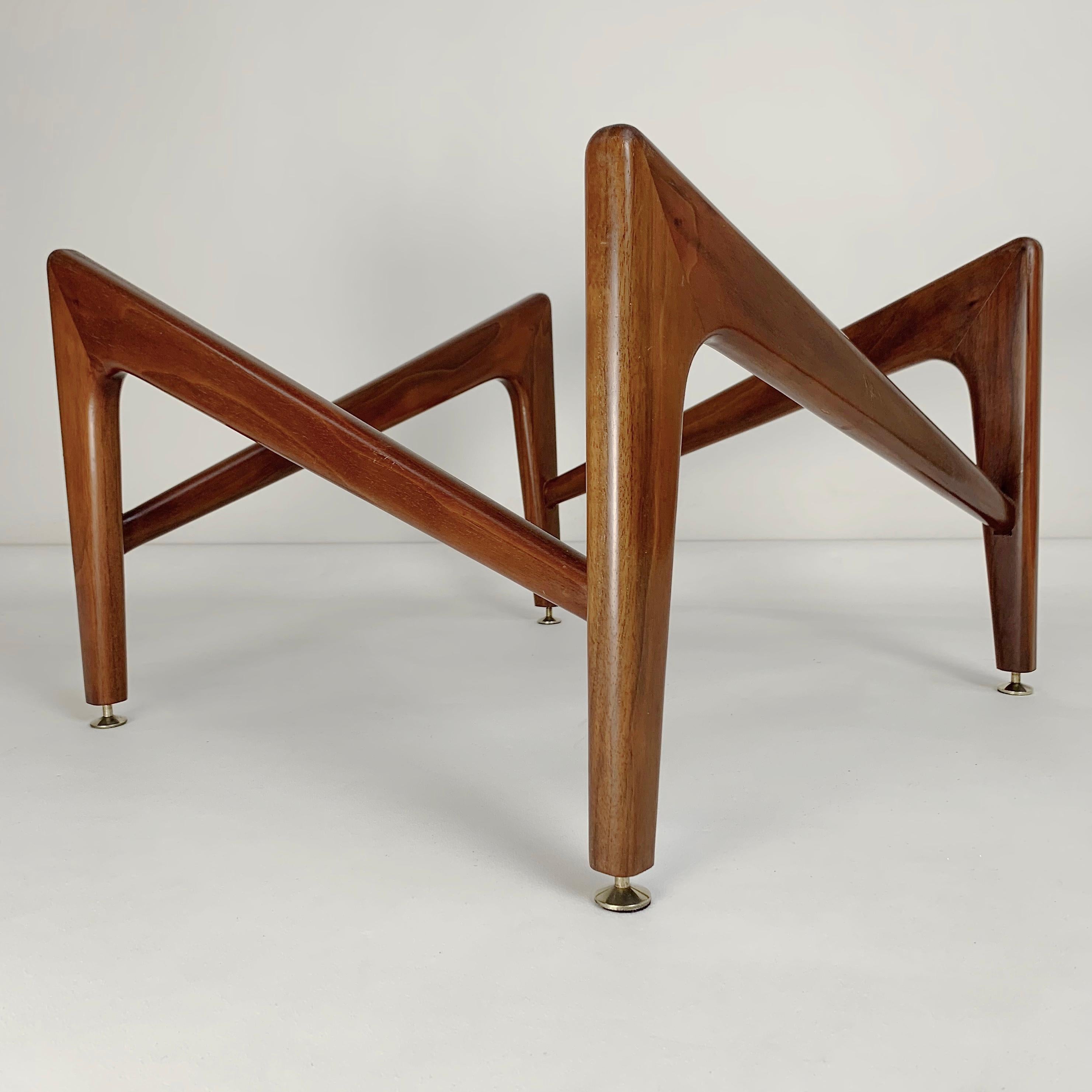 Italian Wood and Glass Round Coffee Table, circa 1960. 4