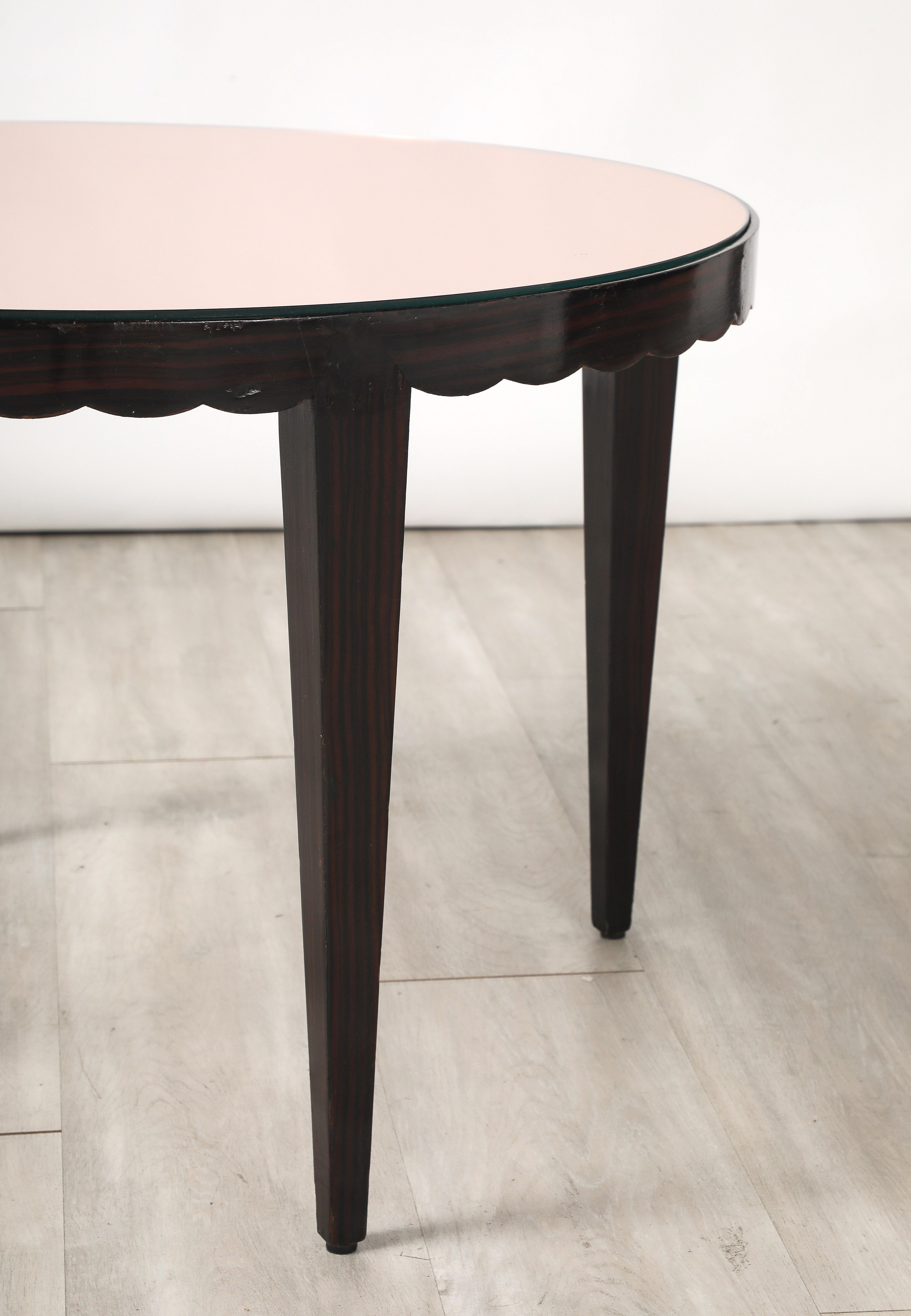 Table basse festonnée italienne en Wood et verre or rose, vers 1950 Bon état - En vente à New York, NY