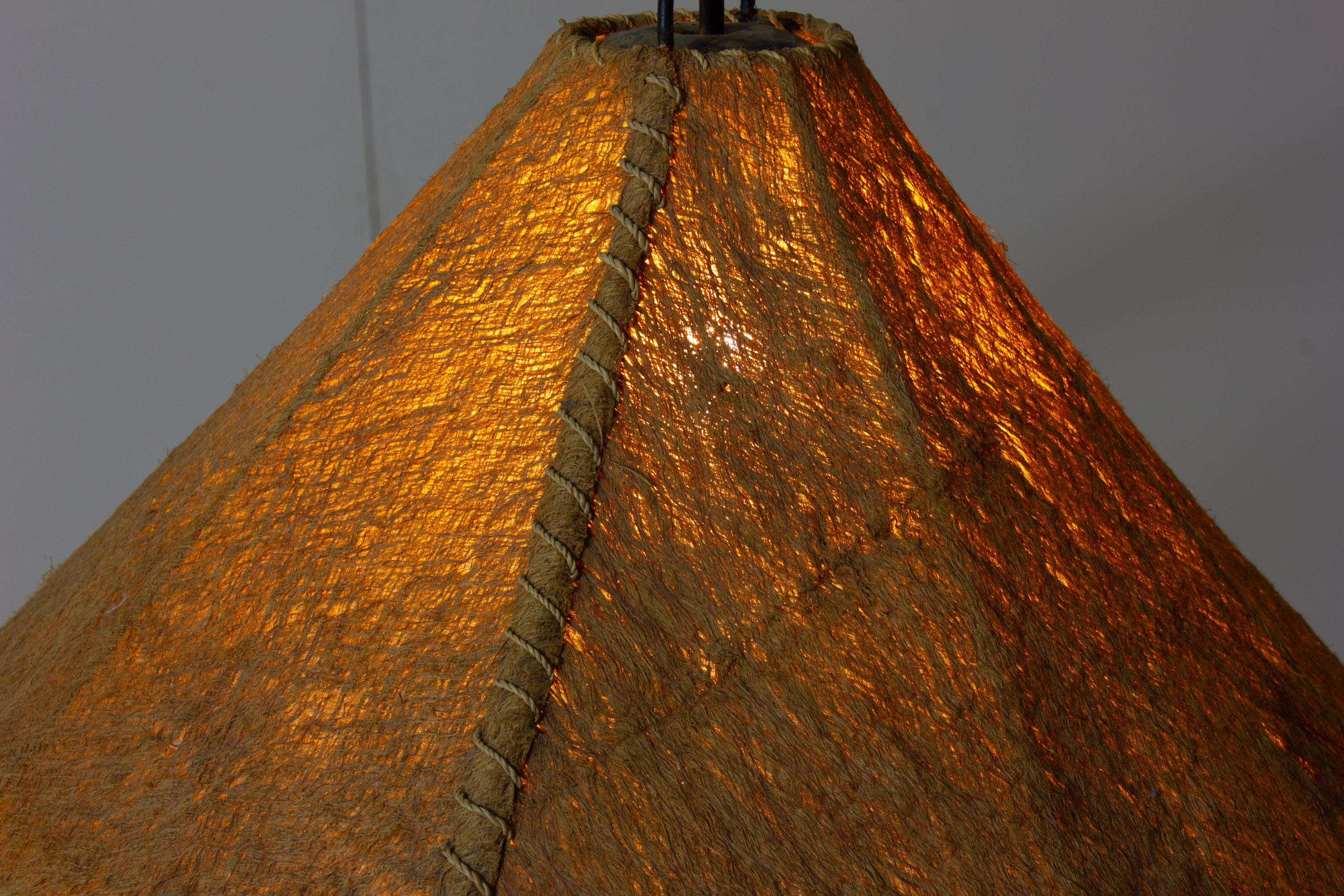 Italian wood arc floor lamp in rattan, 1970s en venta 7