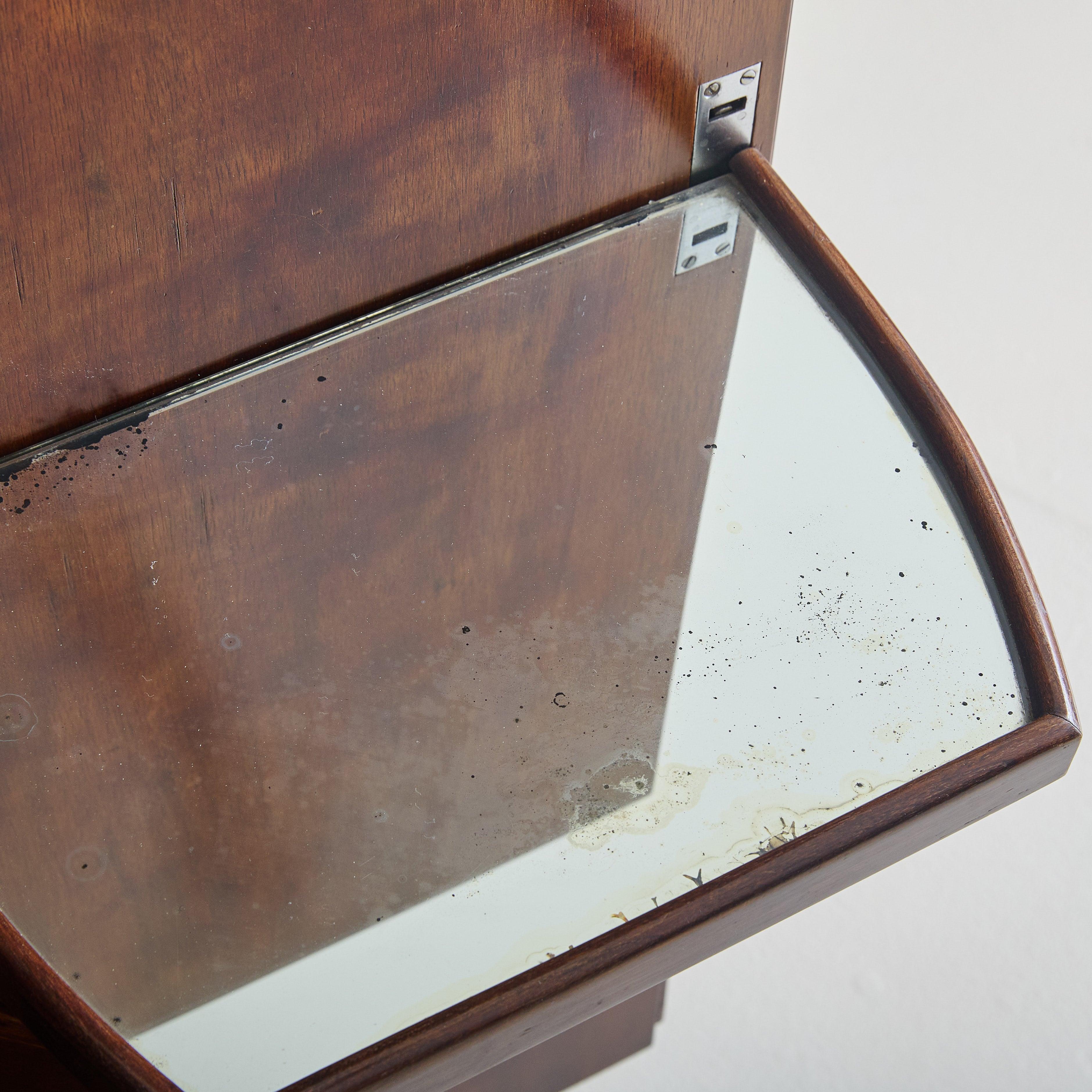 Meuble de bar italien avec intérieur en miroir, années 1960 en vente 2
