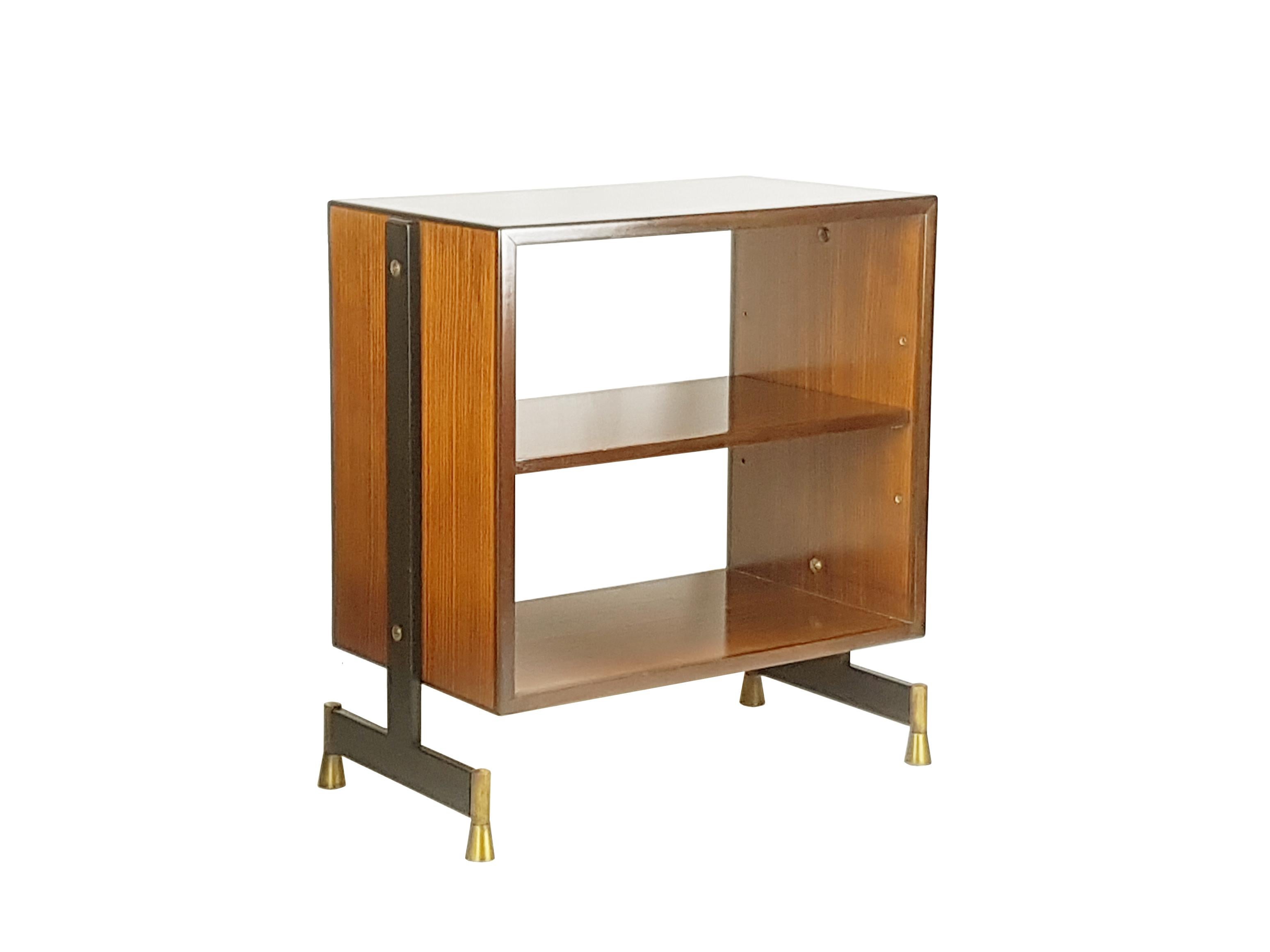 Italian Wood, Black Metal & Brass Mid- Century Modern Small Storage Unit In Good Condition In Varese, Lombardia