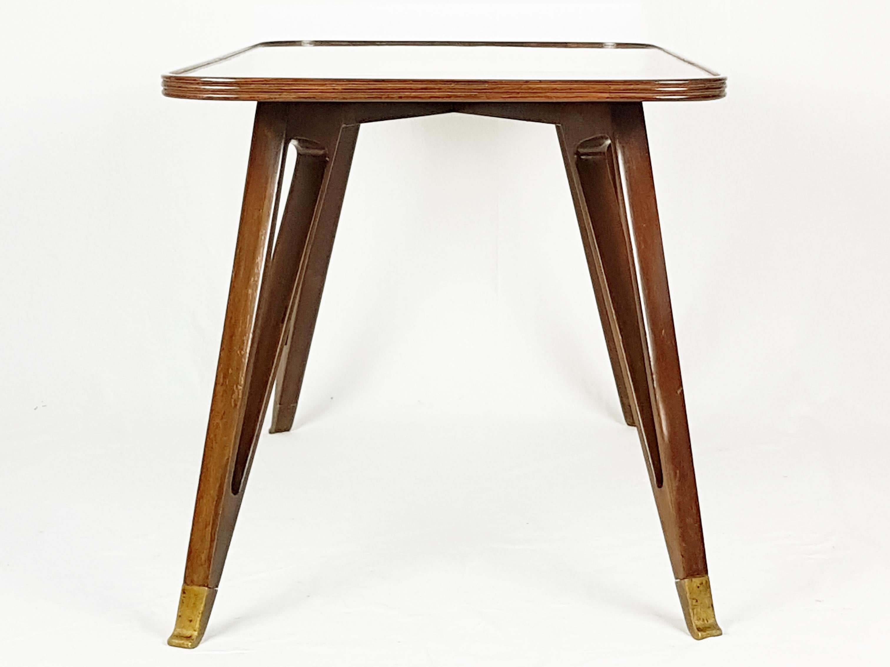 Italian Wood & Brass Mid-Century Modern Coffee Table Attrib. to Paolo Buffa For Sale 6