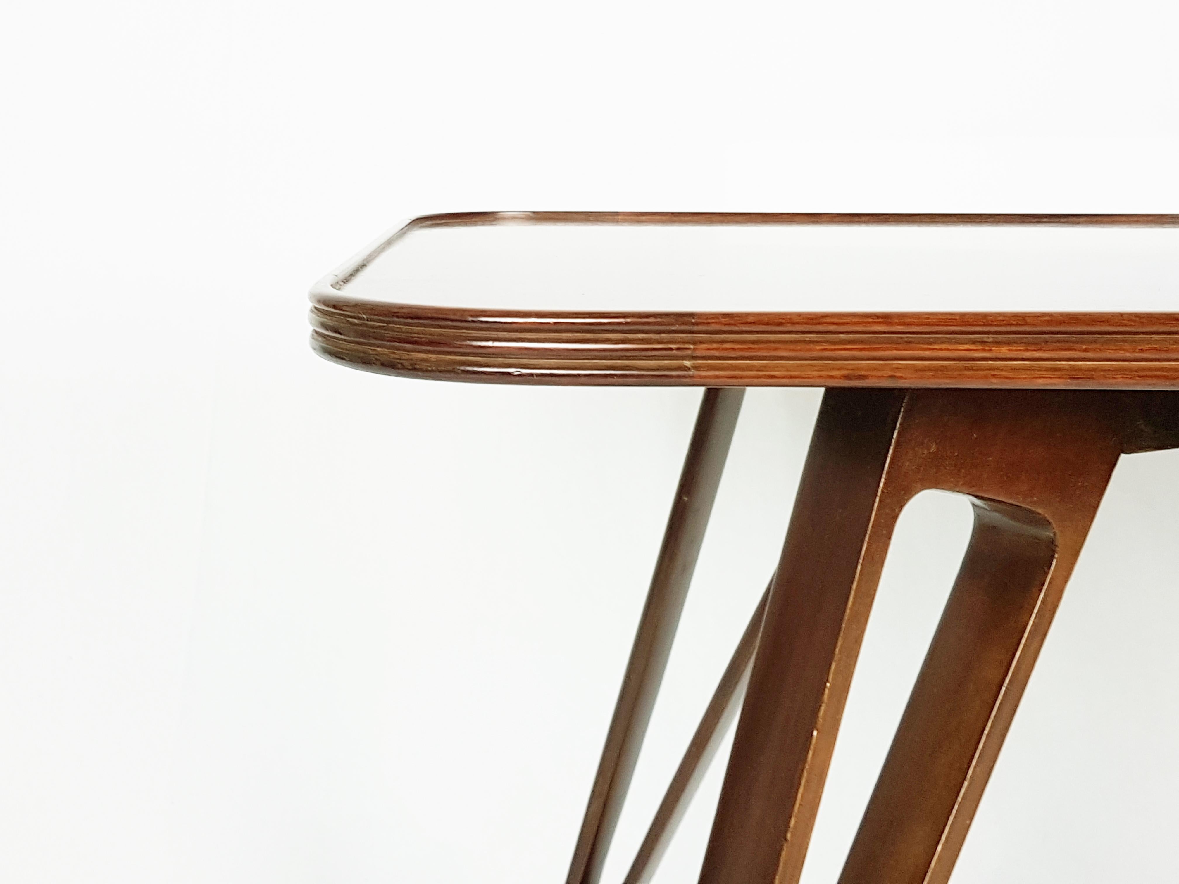 Italian Wood & Brass Mid-Century Modern Coffee Table Attrib. to Paolo Buffa For Sale 1