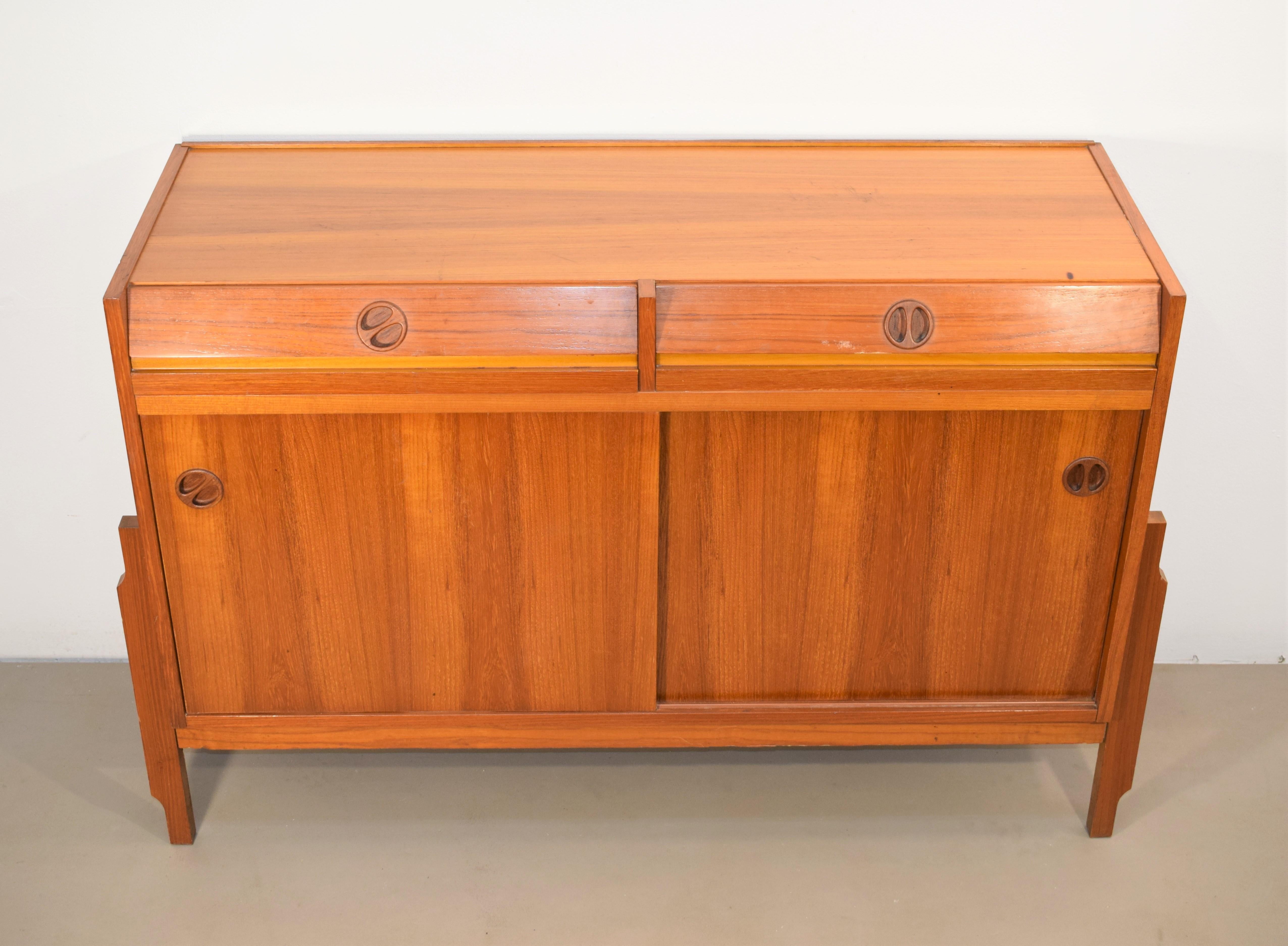 Mid-Century Modern Italian Wood Cabinet, 1960s For Sale