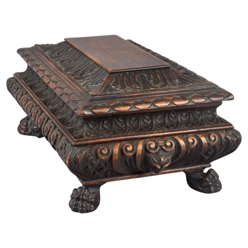 Italian Wood Carved Casket Box In Good Condition For Sale In Bradenton, FL