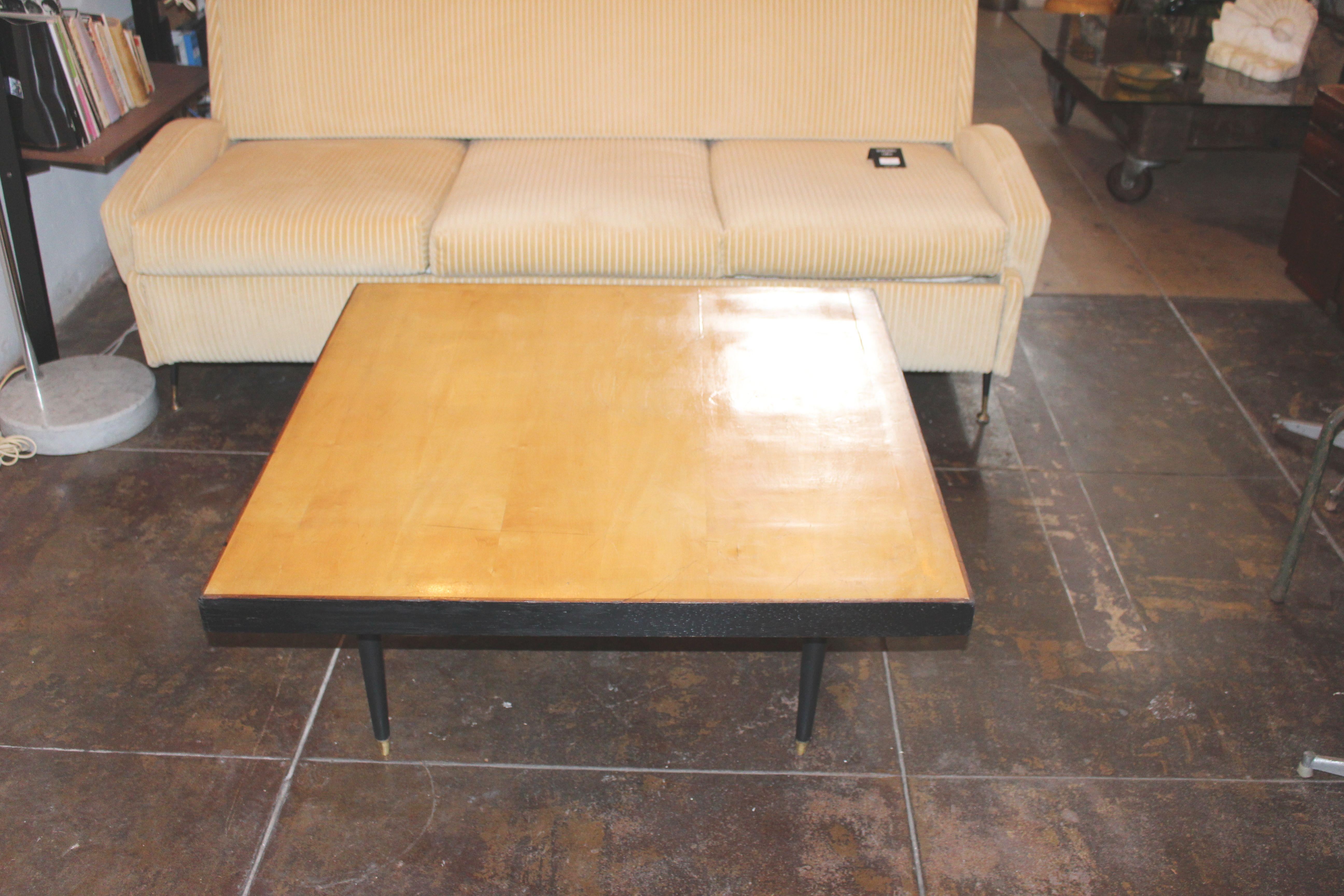 Italian Wood Coffee Table In Good Condition For Sale In Los Angeles, CA