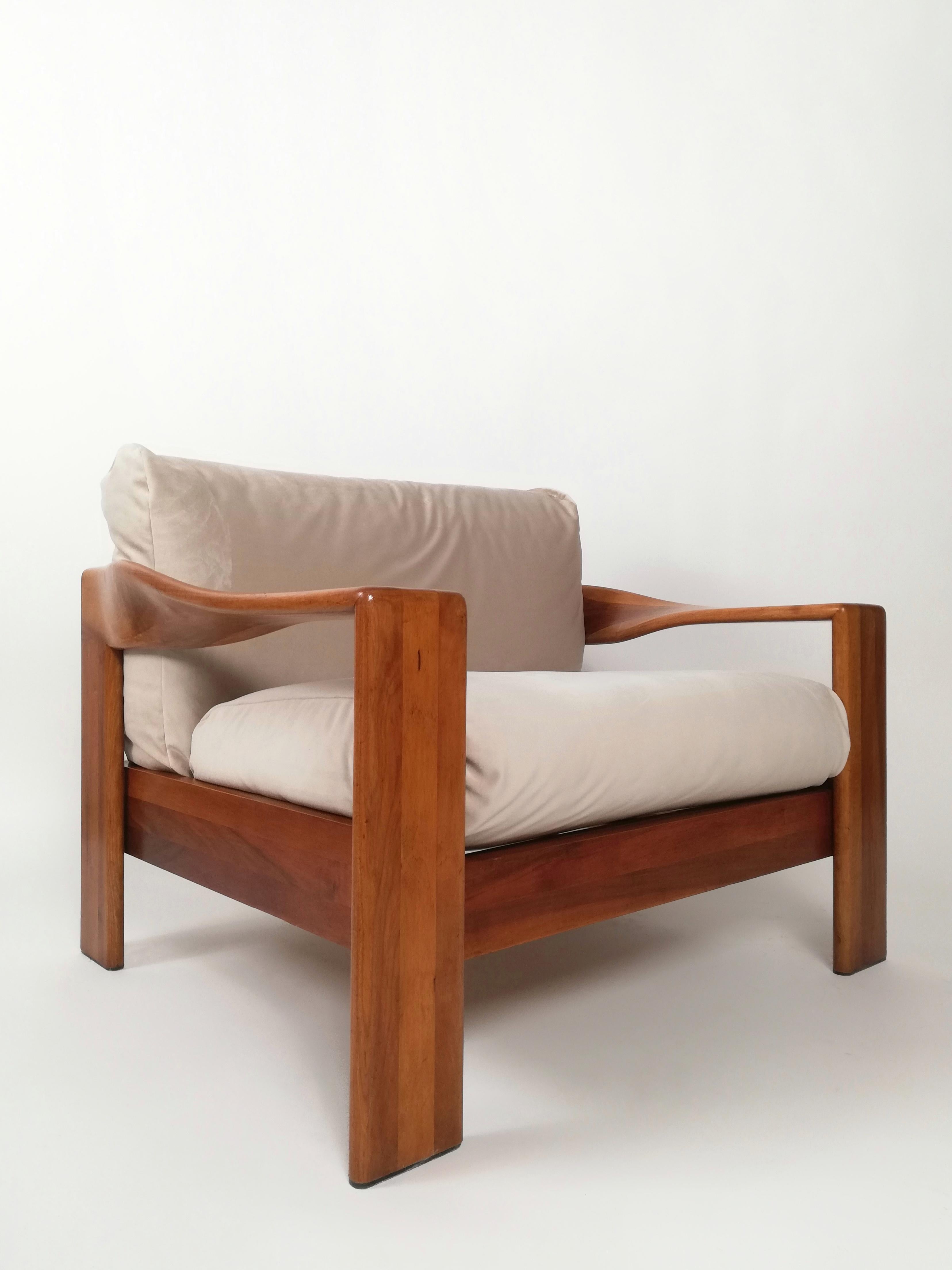 20th Century Italian Wood Lounge Chairs in the style of Tobia Scarpa, 1970s, Set of 2