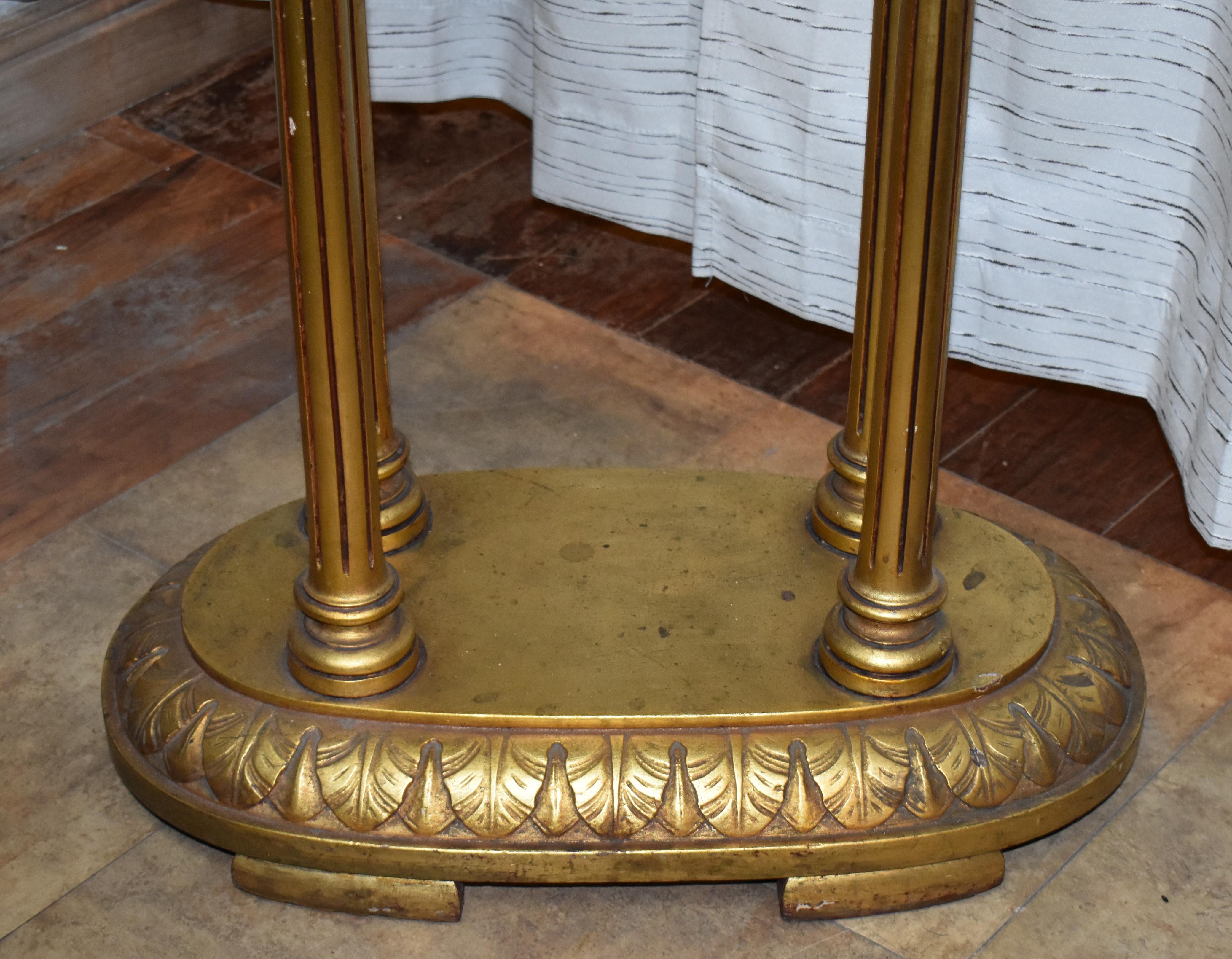 Italian Wood Pedestal  In Good Condition For Sale In Cathedral City, CA
