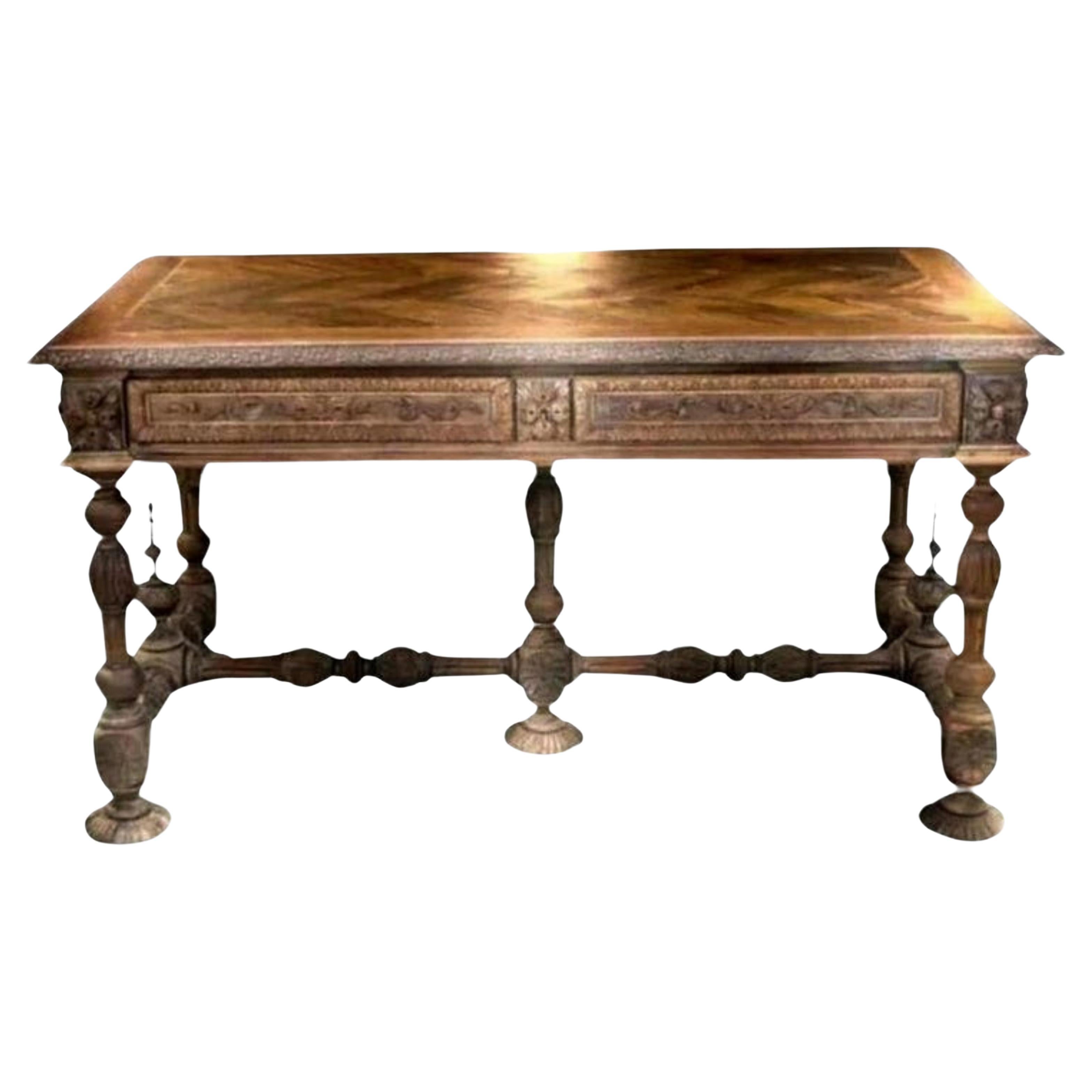 Table italienne en Wood Wood 19ème siècle. Style Renaissance